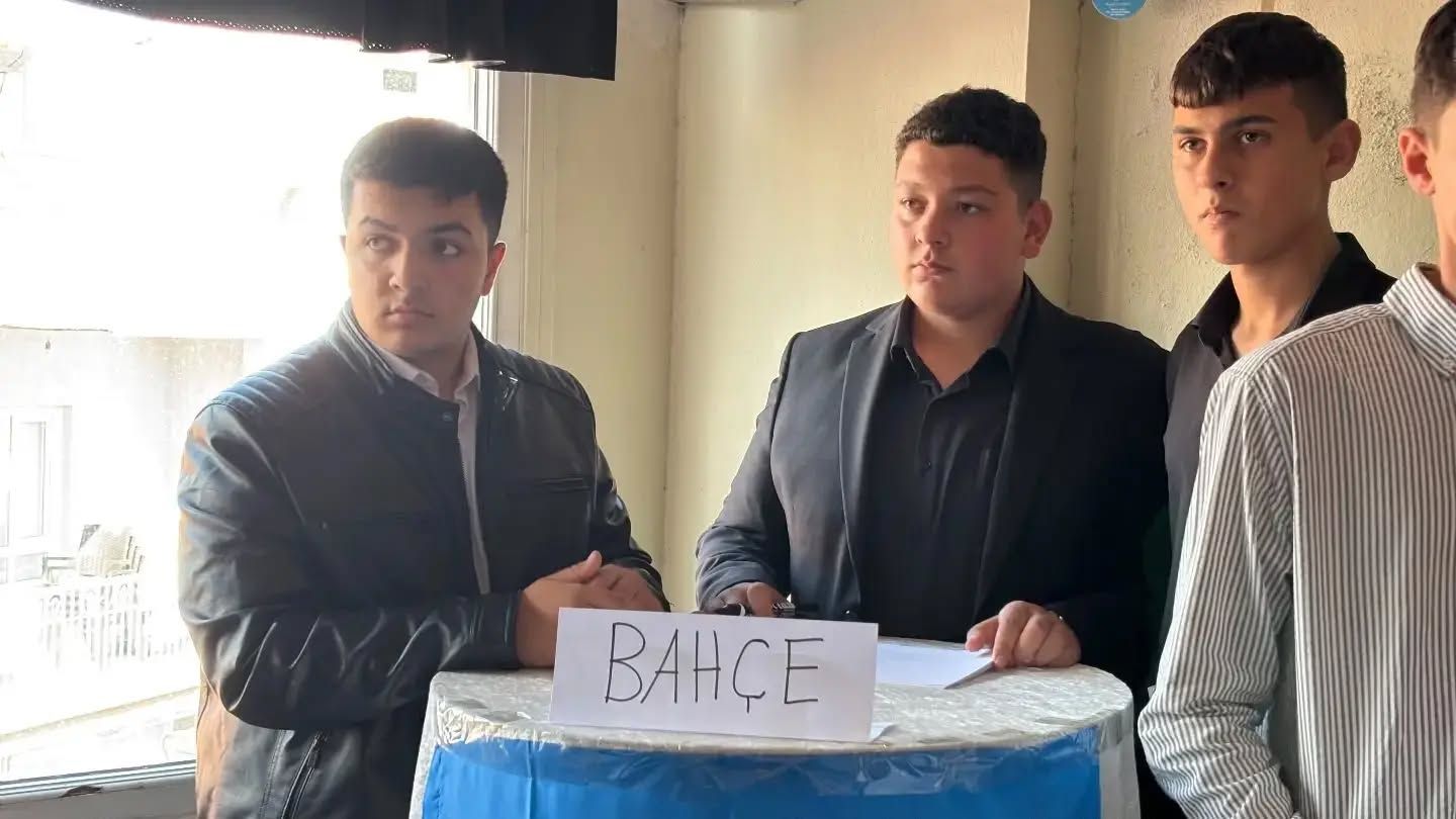Bahçe Ülkü Ocakları Bilgi Yarışmasına Katıldı2