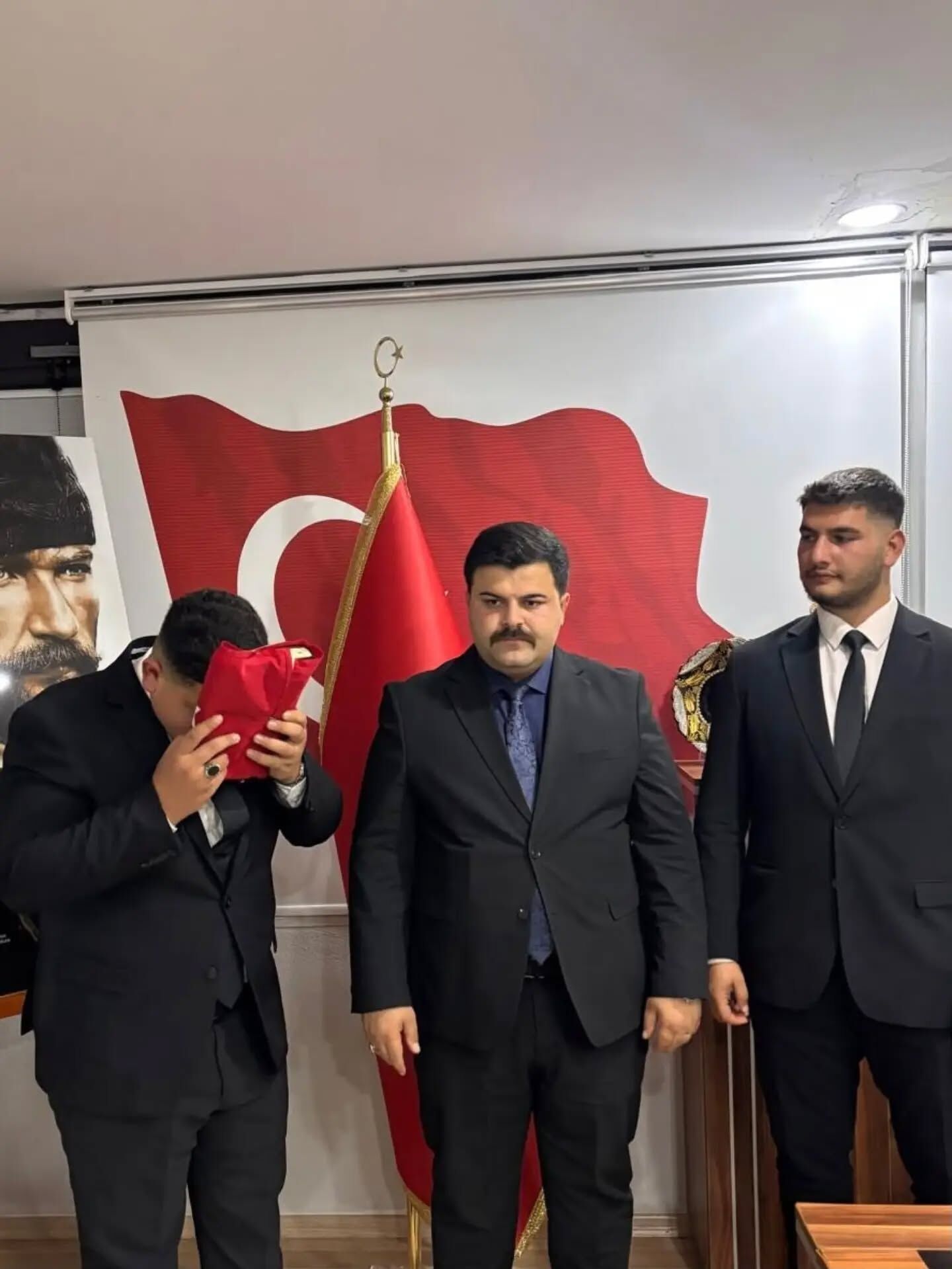 Bahçe Ülkü Ocakları’nda Görev Değişimi (2)