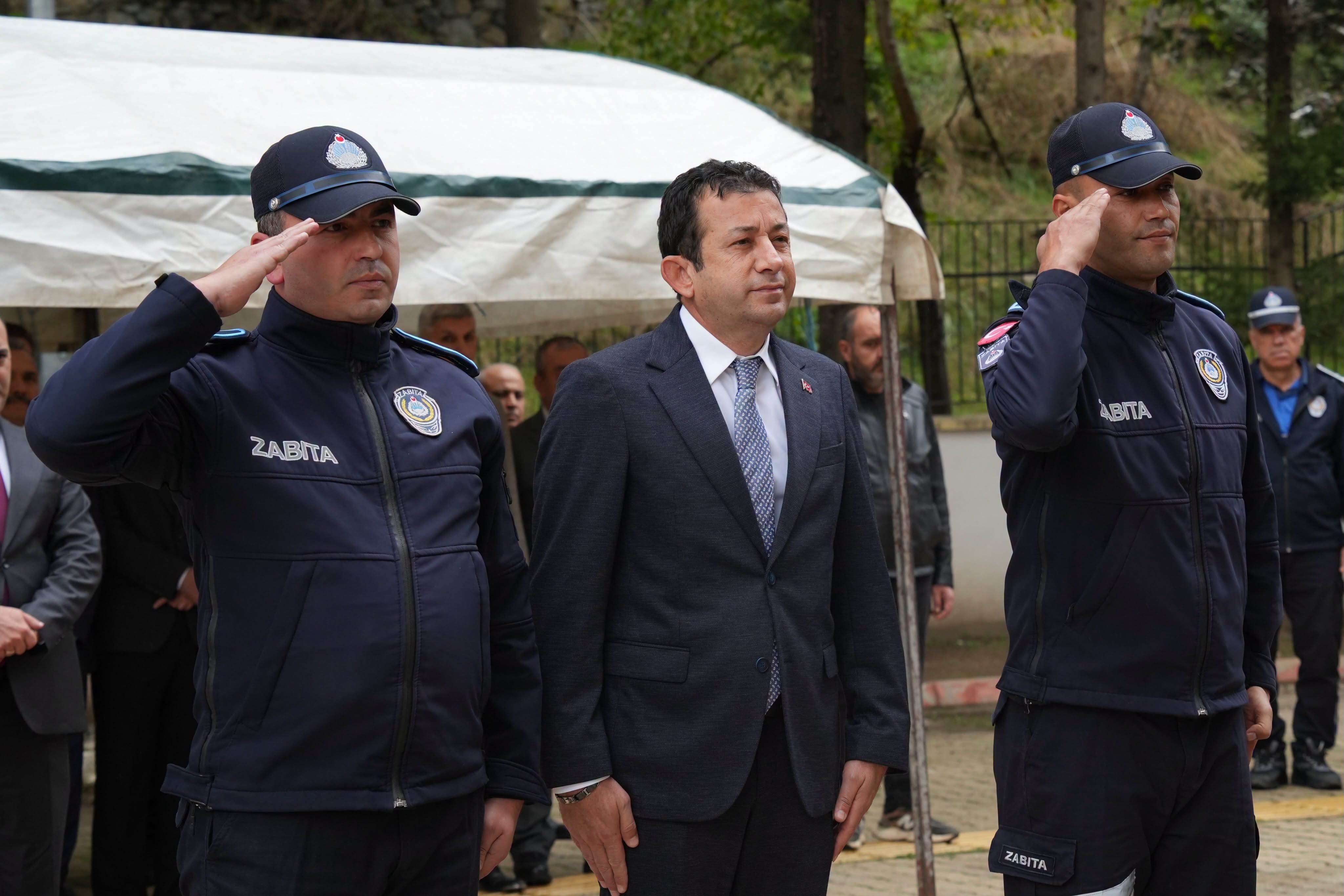 Bahçe'de Başkan Kadıoğlu Cumhuriyet Törenine Katıldı3