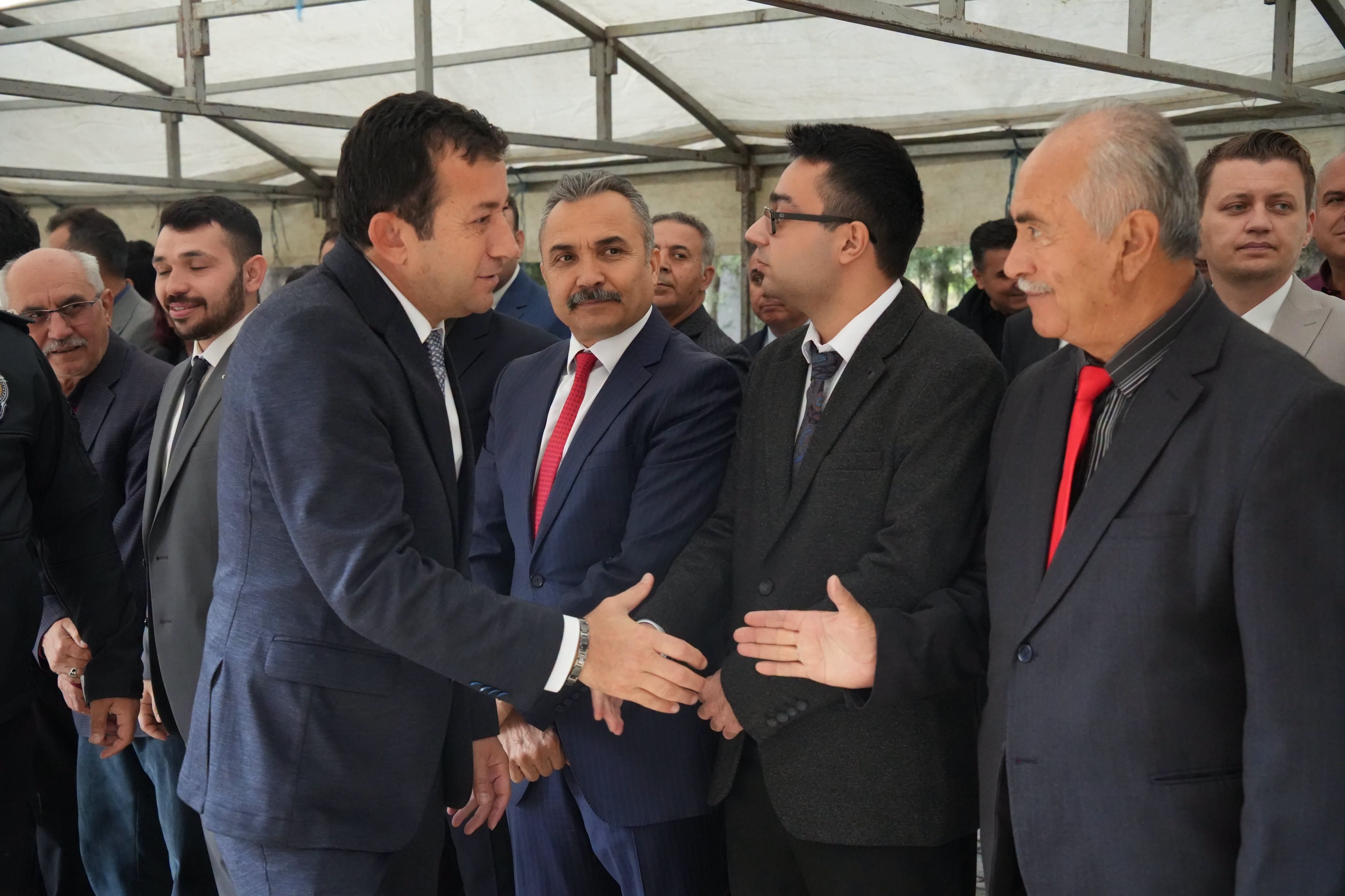 Bahçe'de Başkan Kadıoğlu Cumhuriyet Törenine Katıldı4