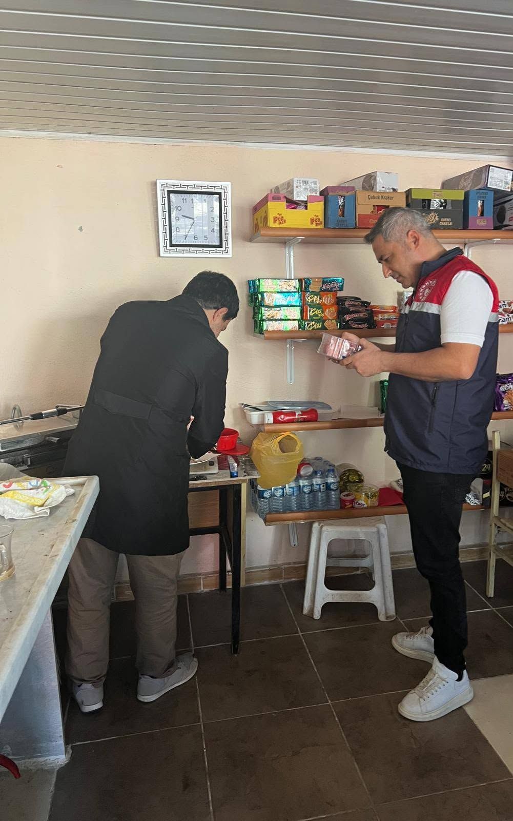 Bahçe’de Okul Kantinleri Ve Yemekhaneler Denetlendi1