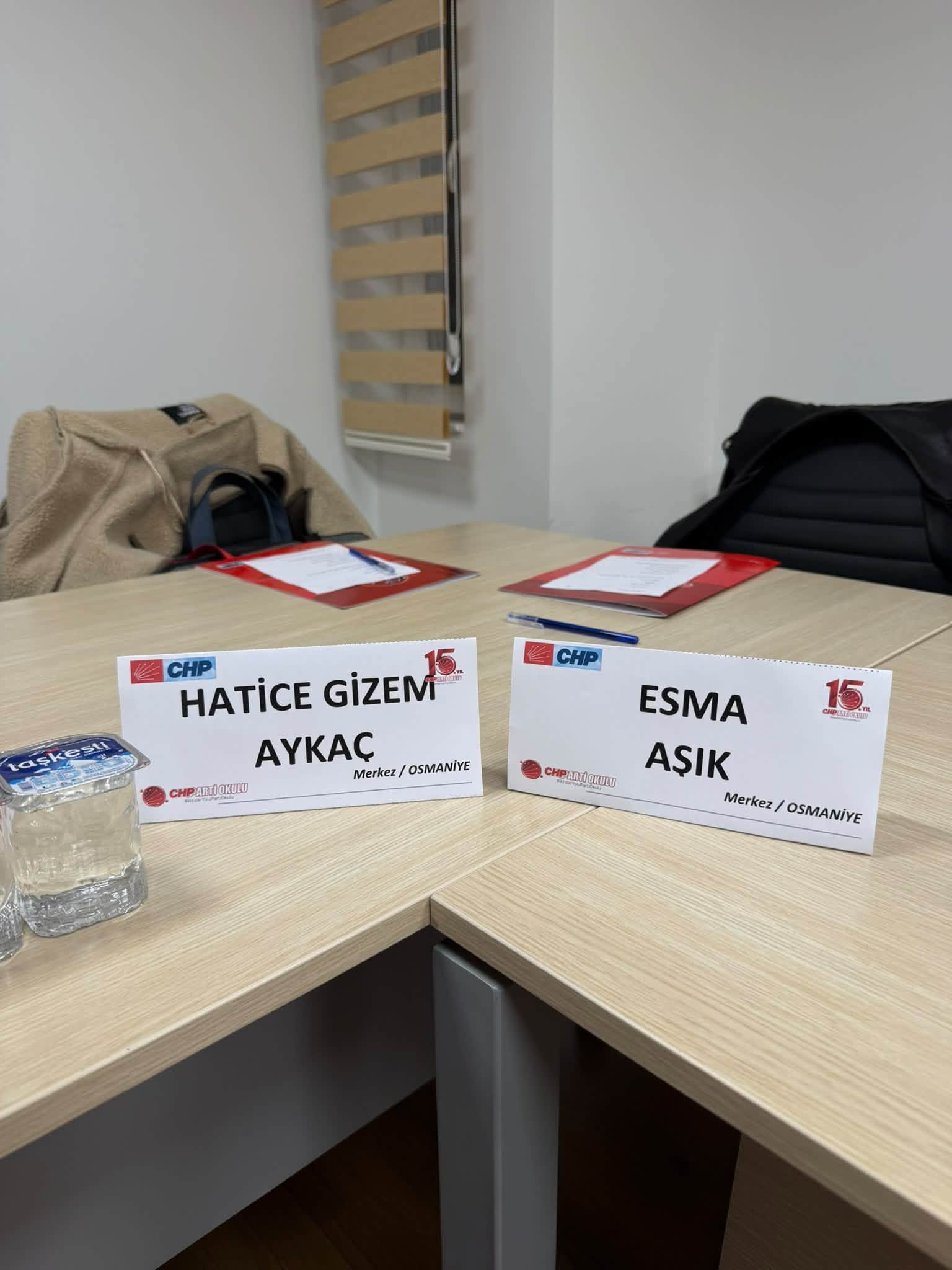 Chp Osmaniye'den Parti Okuluna İki Yönetici Katıldı (1)