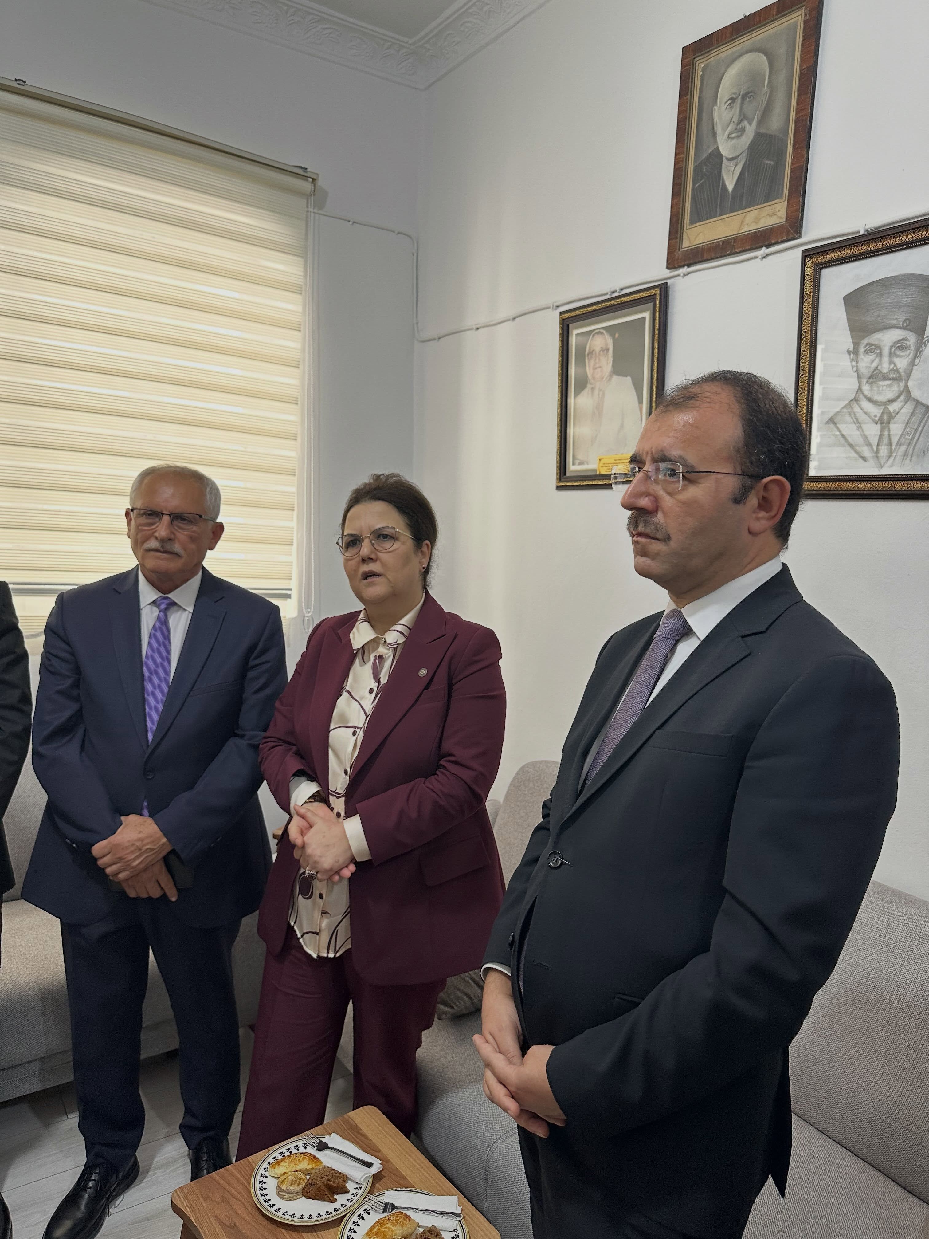Derya Yanık'tan Kadirli'deki Kültür Merkezine Ziyaret8