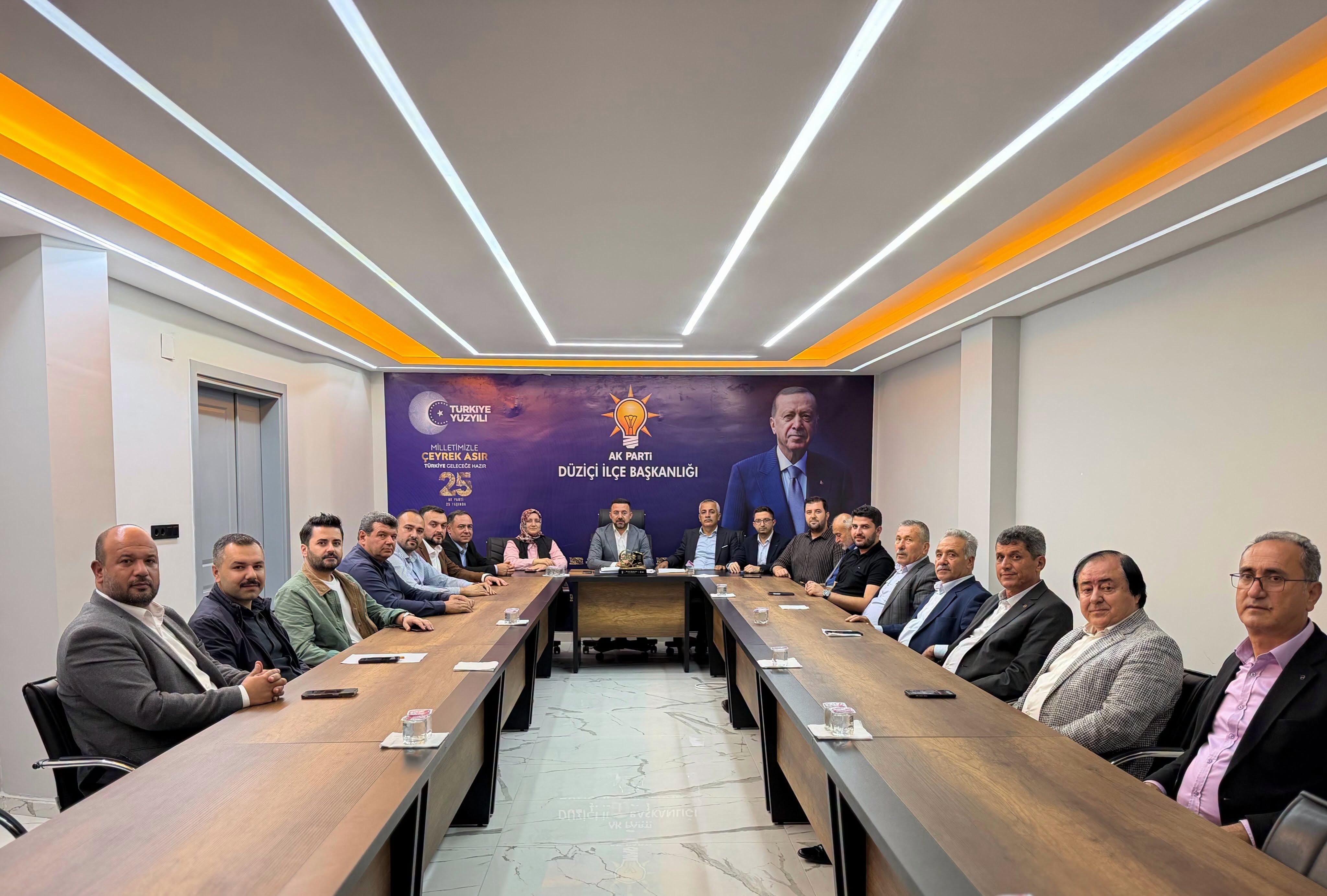 Düziçi Ak Parti'de Haftalık Yönetim Toplantısı1