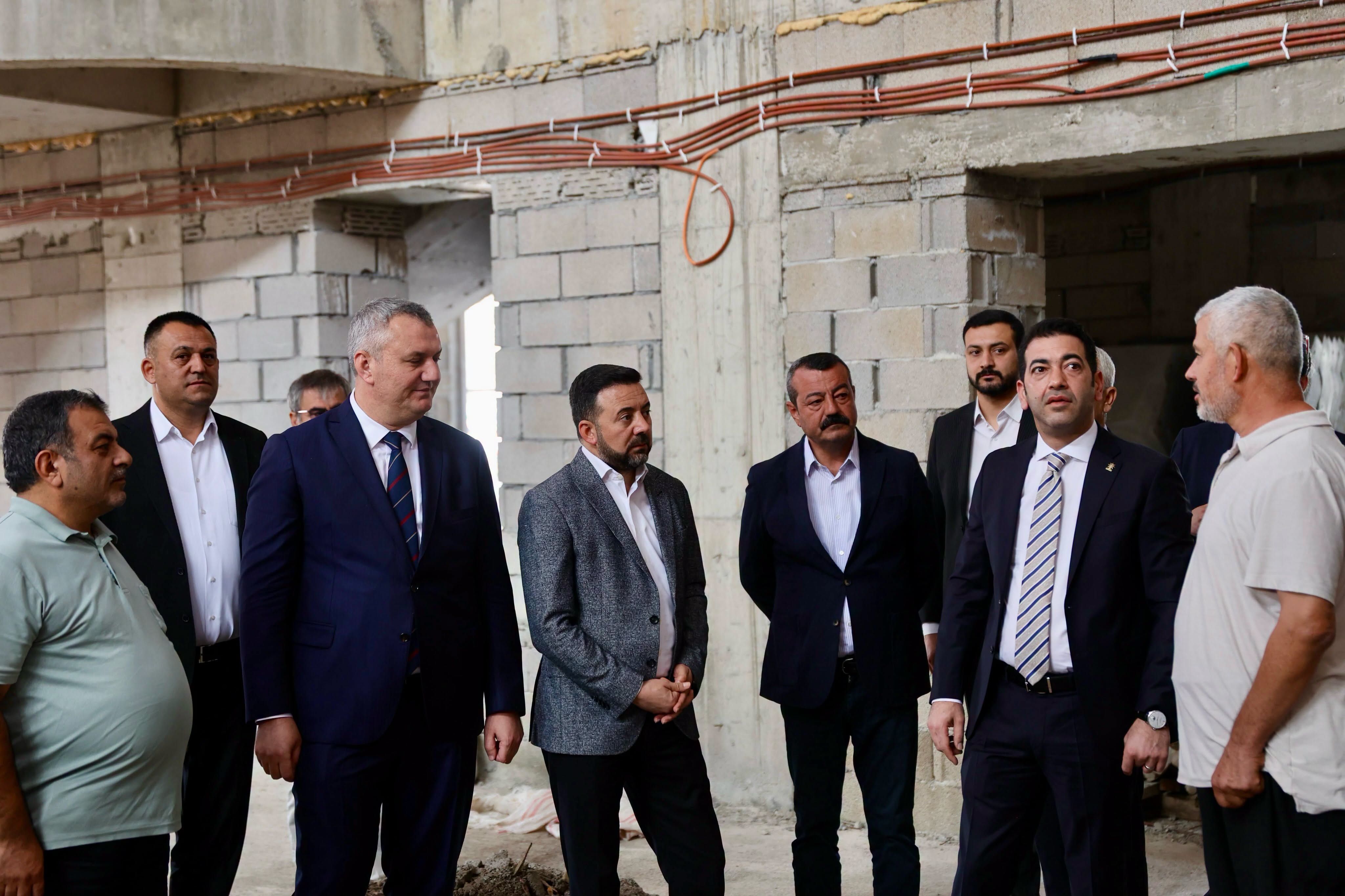 Düziçi Merkez Camii’nde Çalışmalar Yerinde İncelendi (3)