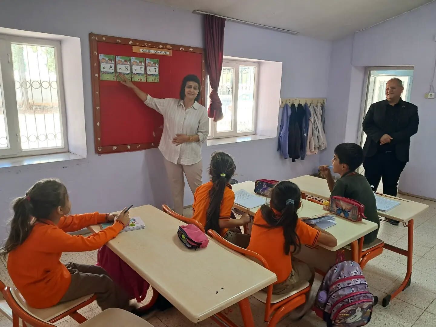 Elif Aksay’dan Böcekli Demirciler İlkokuluna Ziyaret (5)