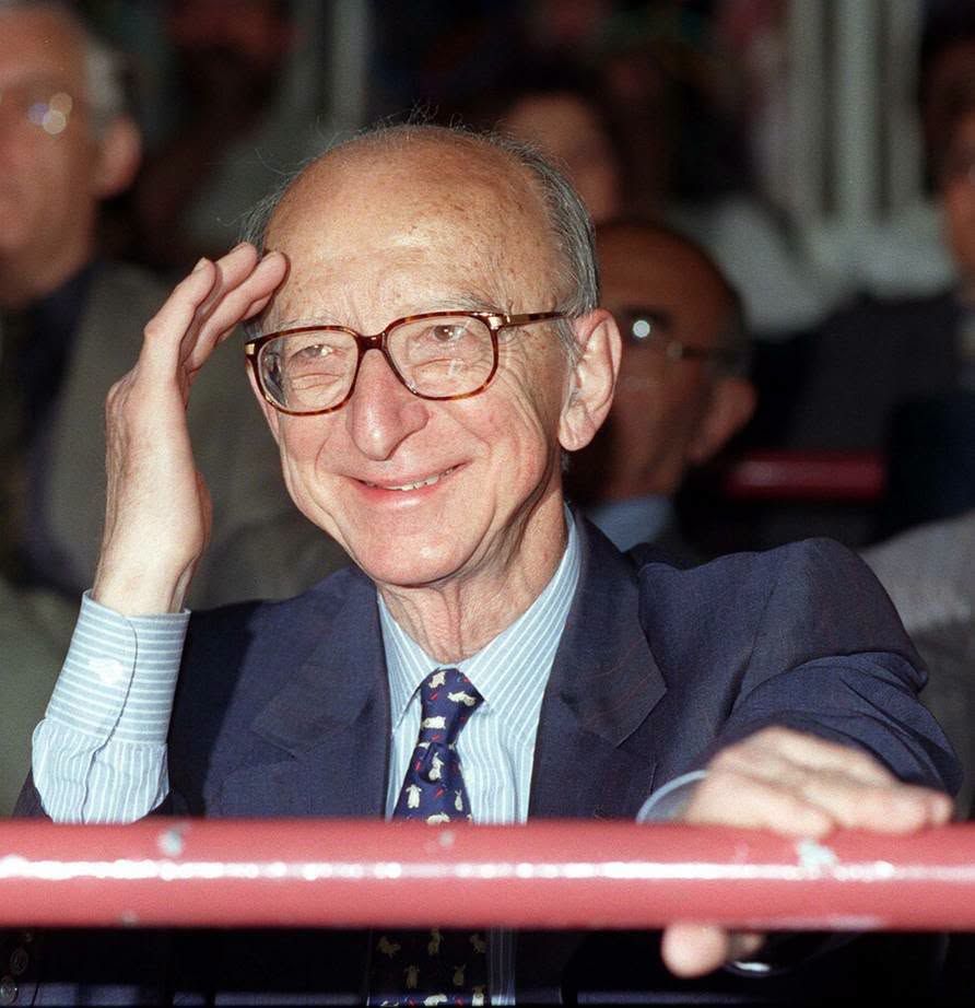 Erdal İnönü (1)