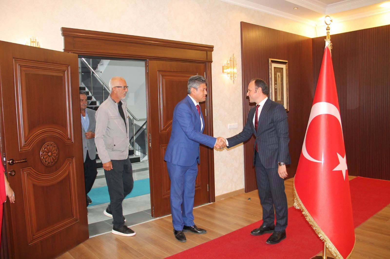 Erzin Kaymakamı Akpınar Cumhuriyet Tebriklerini Kabul Etti5