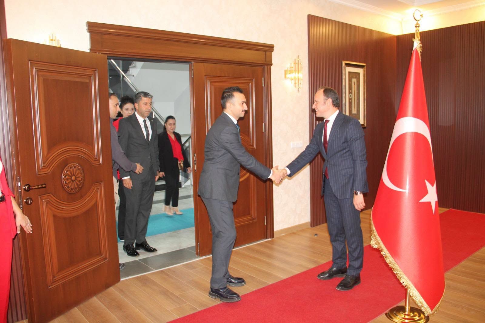 Erzin Kaymakamı Akpınar Cumhuriyet Tebriklerini Kabul Etti6