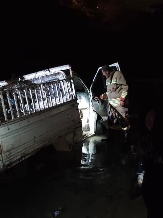 Hatay Defne'de Trafik Kazası 2 Yaralı Kurtarıldı3