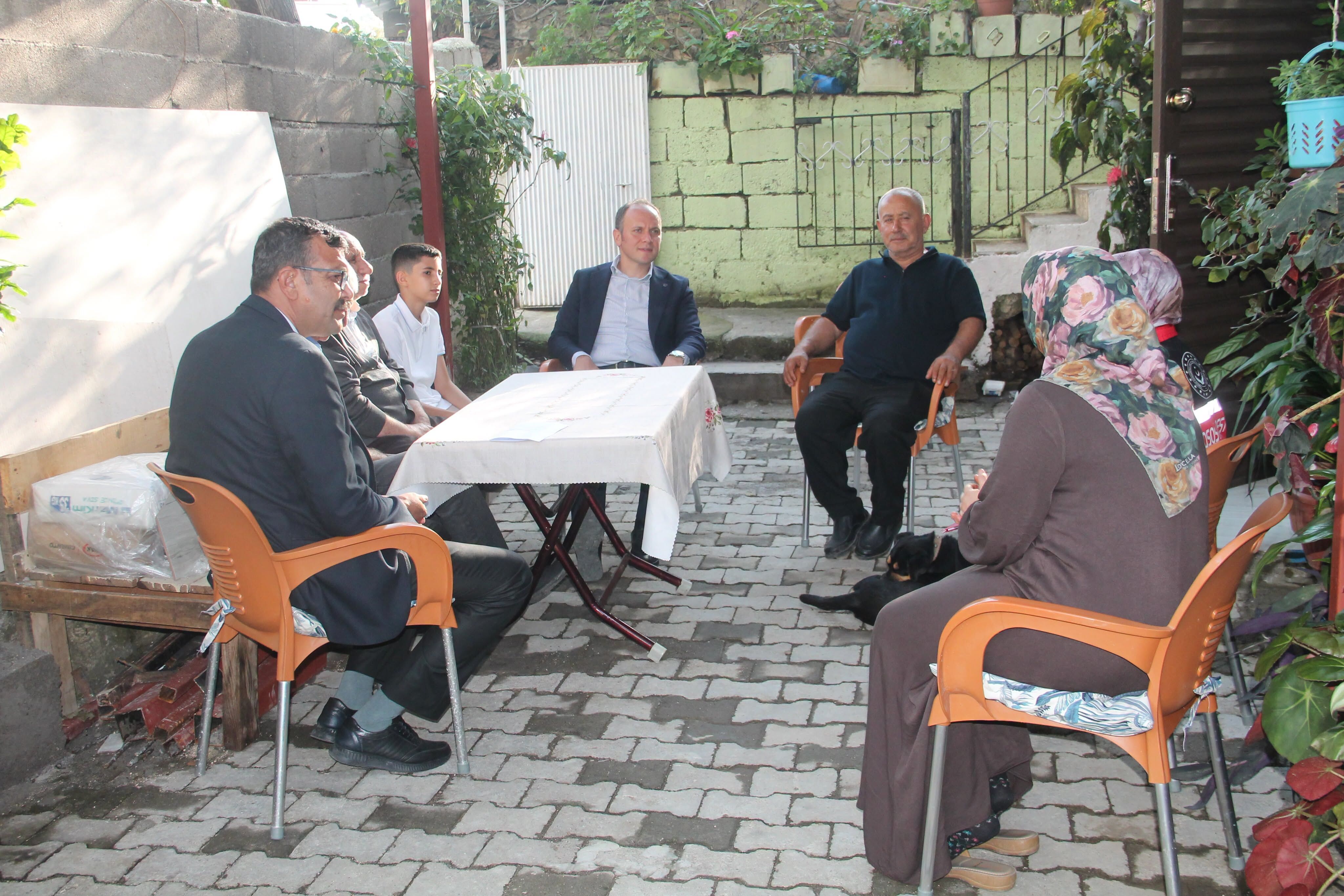 Hatay Erzin’de Kaymakam Akpınar’dan Aile Ziyareti4