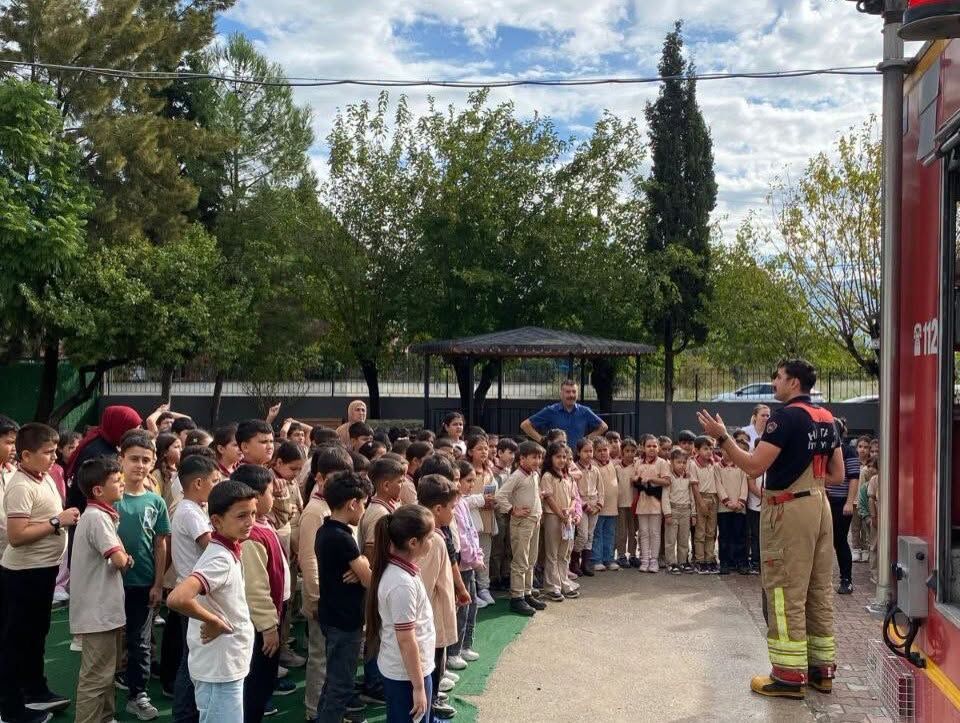 Hatay Erzin’de Öğrencilere İtfaiye Haftası Eğitimi2