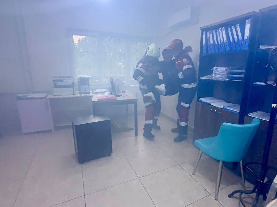 Hatay'da Ambulans Ekiplerine Yangın Ve Tahliye Eğitimi2