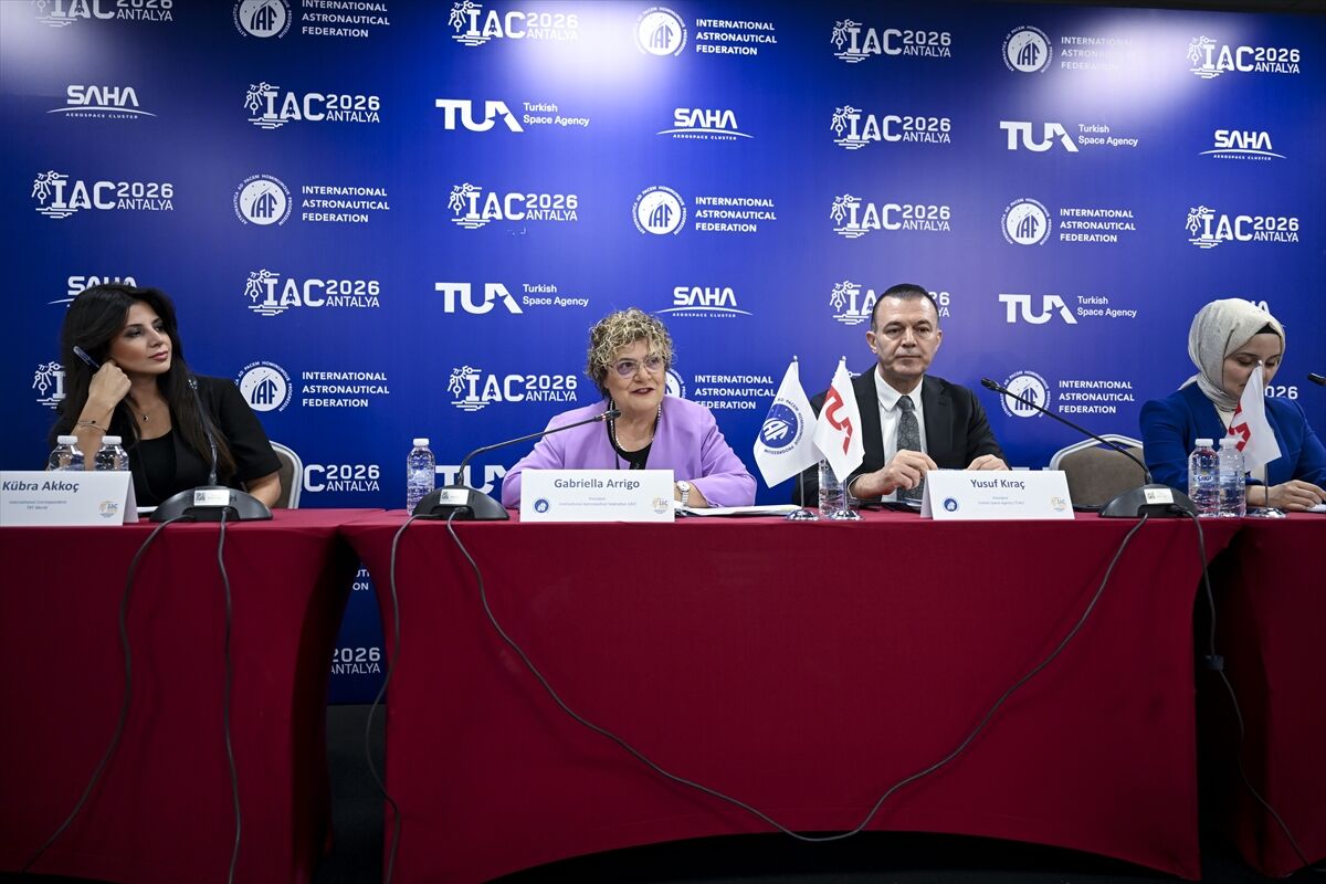 IAF Başkanı Arrigo ile TUA Başkanı Kıraç IAC 2026'da basın mensuplarıyla bir araya geldi: