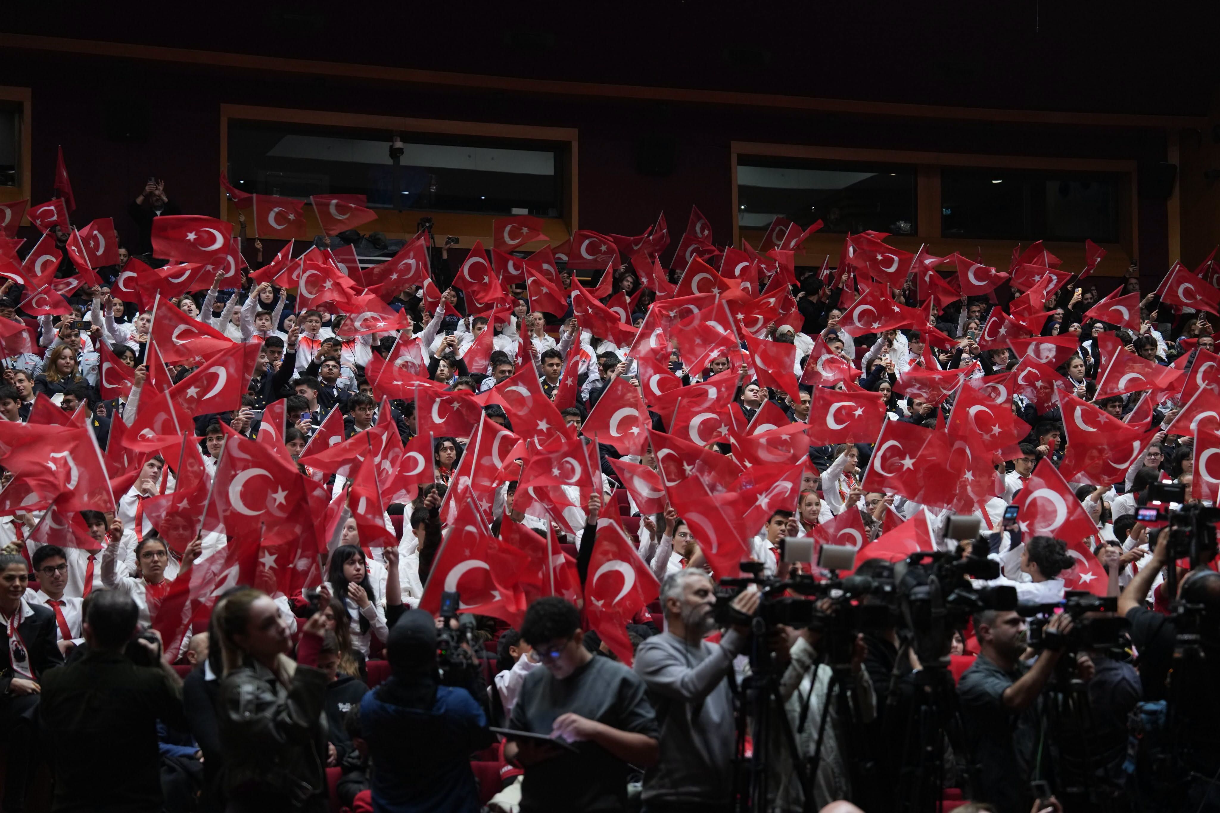 İstanbul'da Cumhuriyet'in 103. Yılı Coşkuyla Kutlandı7