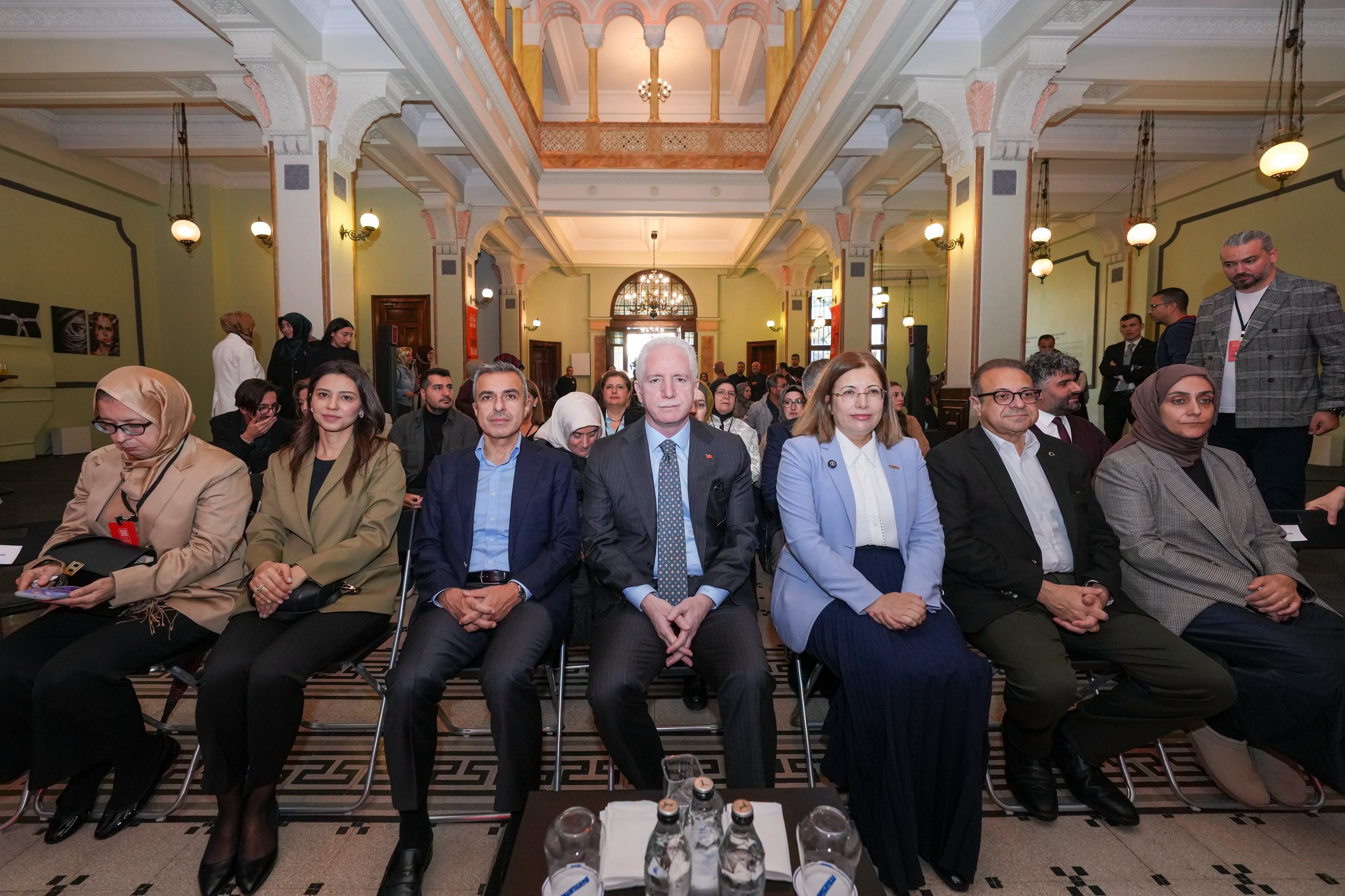 İstanbul'da Kadem'in Fotoğraf Yarışması Ödülleri Verildi2