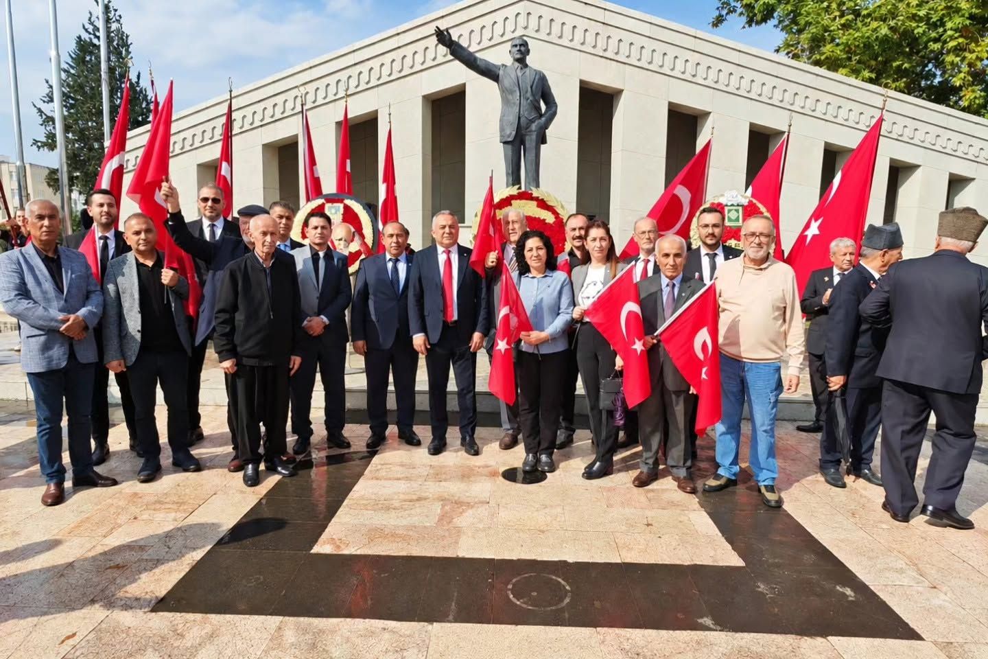 İyi̇ Parti Osmaniye Teşkilatından Bayraklı Cumhuriyet Kutlaması (2)