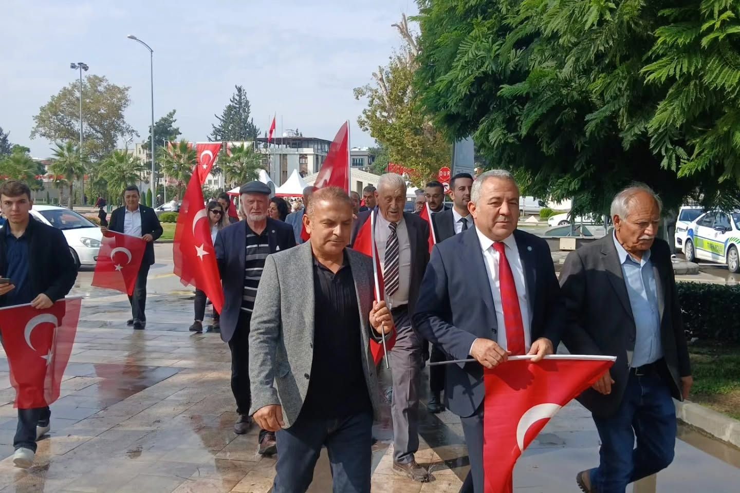 İyi̇ Parti Osmaniye Teşkilatından Bayraklı Cumhuriyet Kutlaması (3)