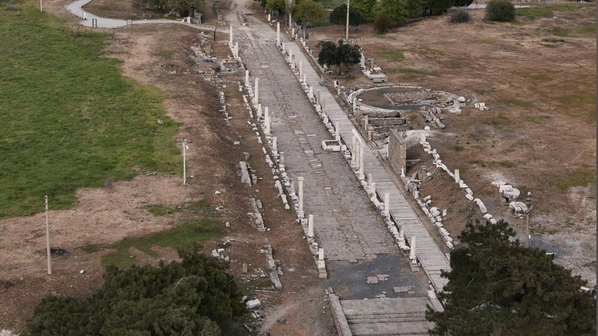 İzmir Bergama Asklepionu Antik Çağın Şifa Merkeziydi1