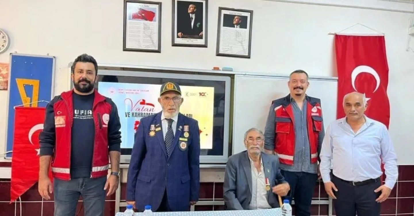 Kadirli'de Gazi Ve Şehit Babasından Öğrencilere Vatan Dersi3