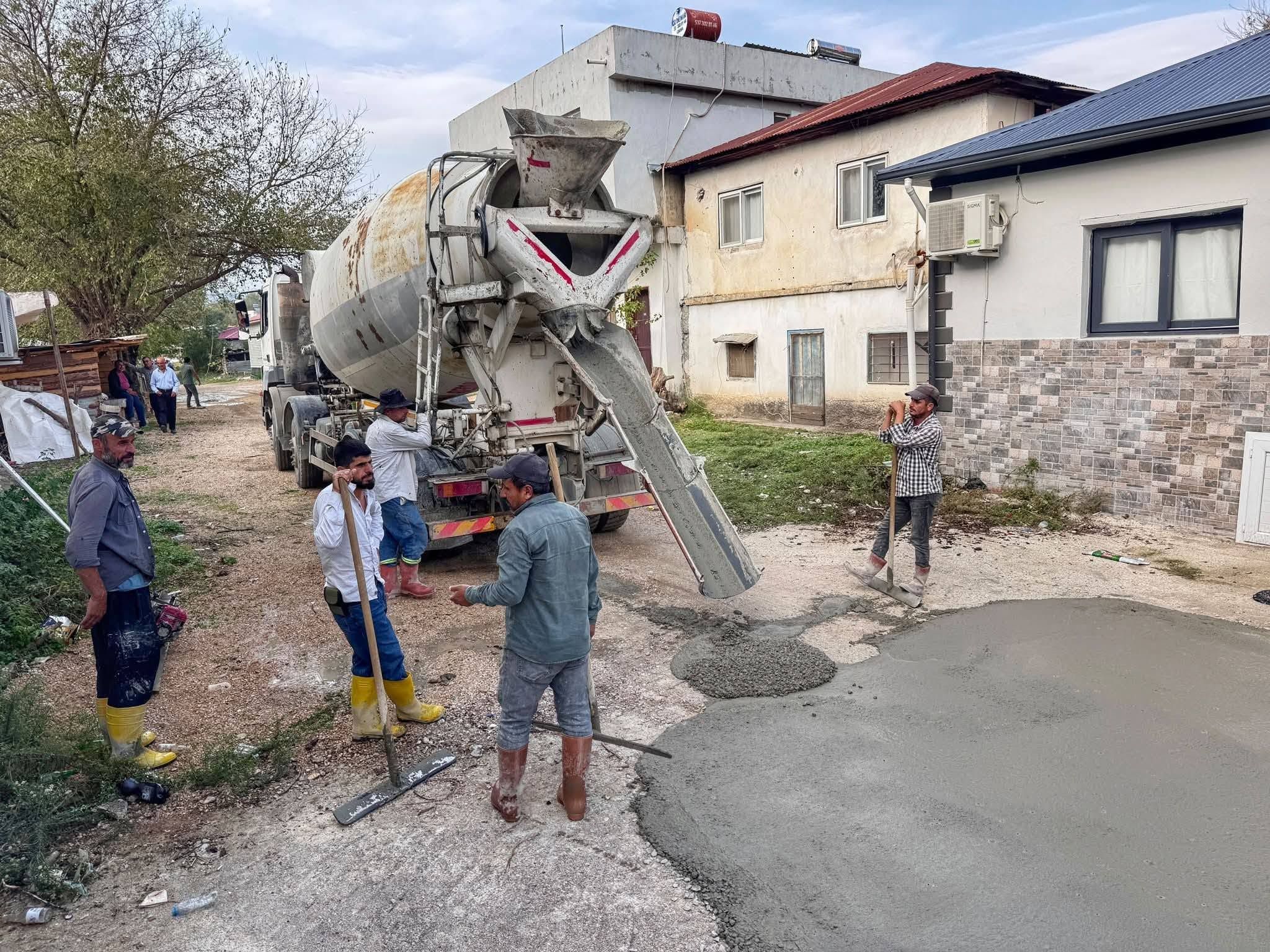 Mehmetli’de Ara Sokaklara Beton Yol Çalışması2