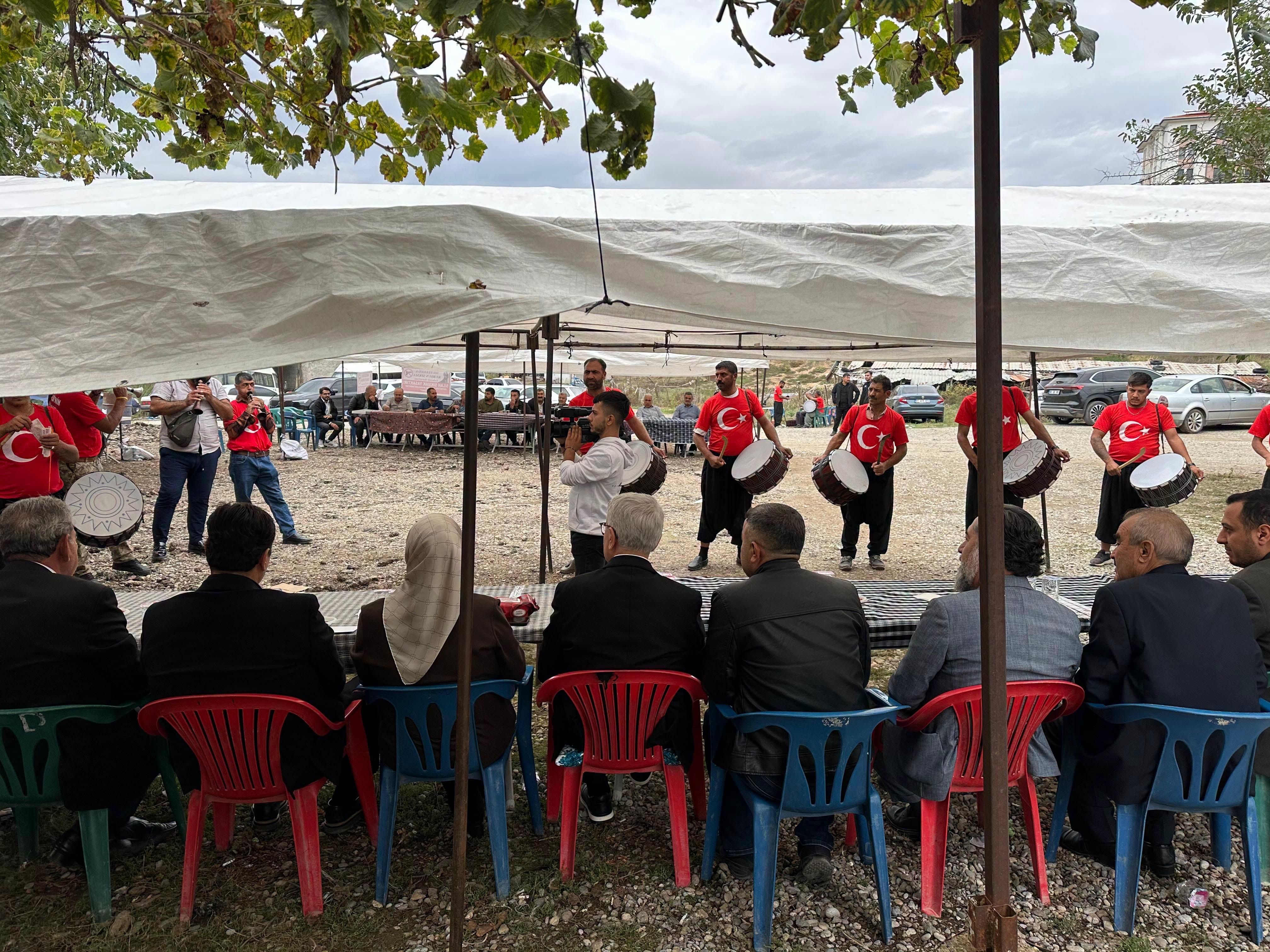 Milletvekili Gülsoy Cevdetiye'de Düğün Törenine Katıldı2