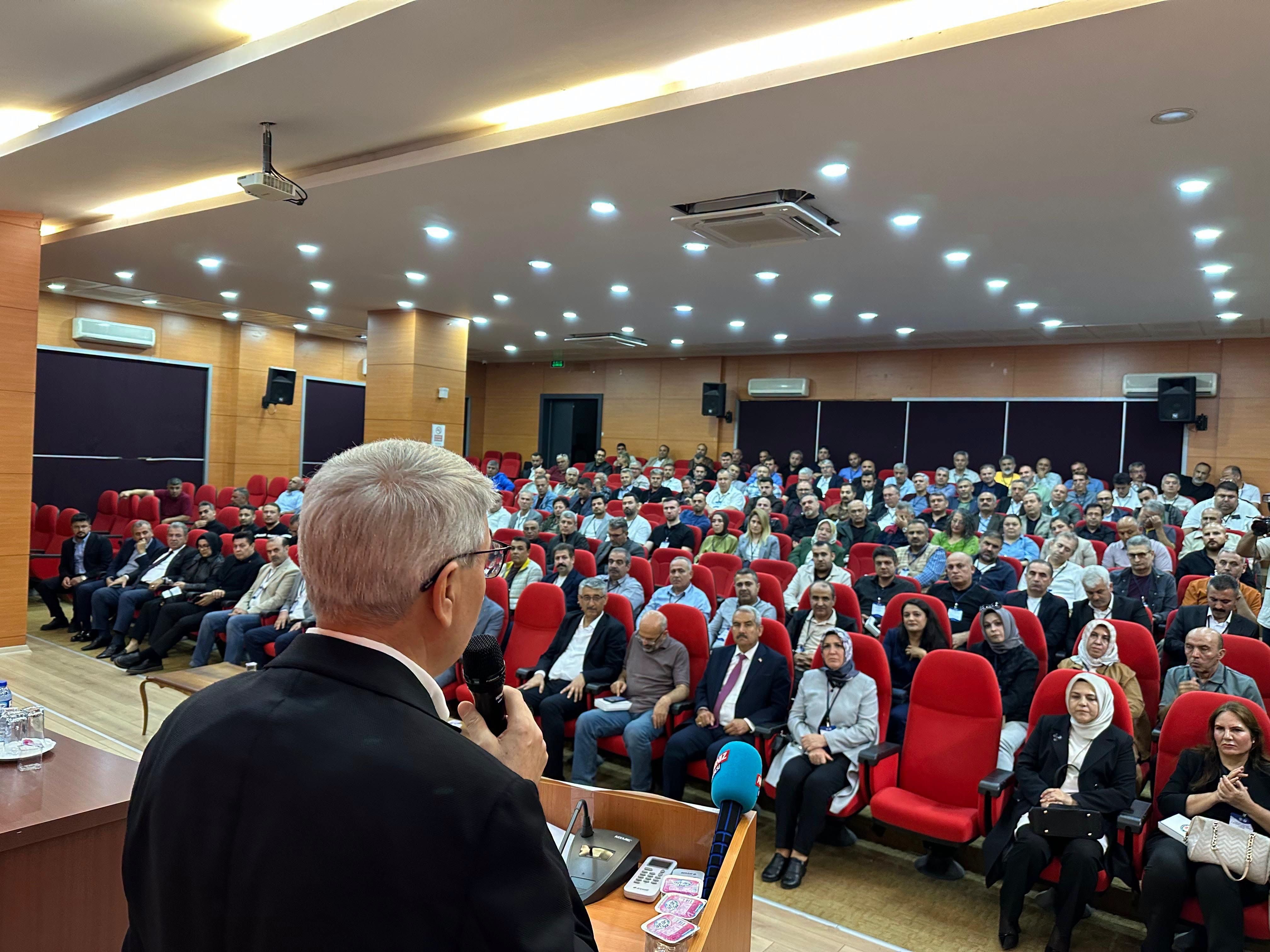 Milletvekili Gülsoy Eğitim Bir Sen Genel Kuruluna Katıldı3