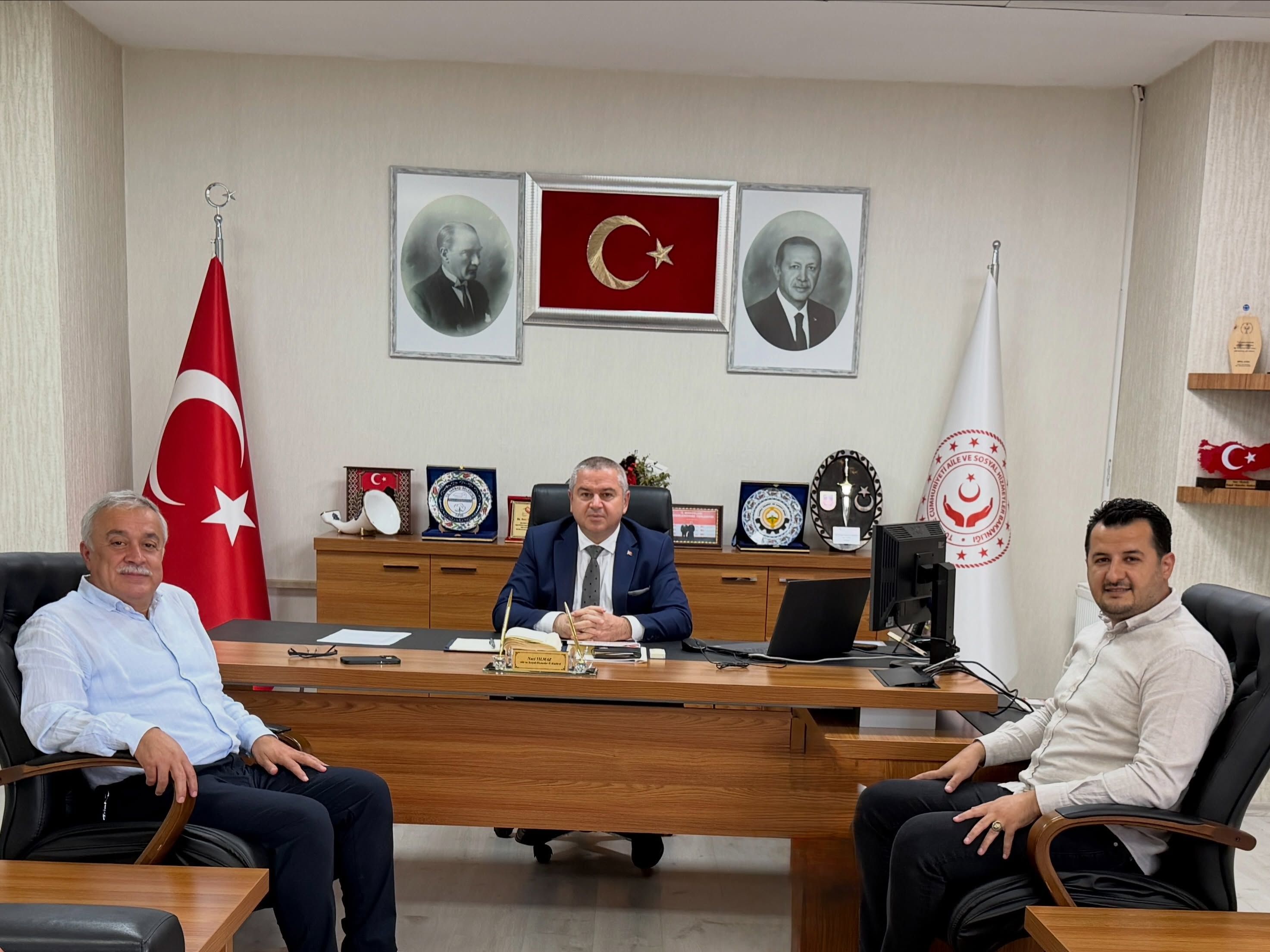 Osmaniye Ashi̇m Müdürü Yılmaz’a Kılıçlar Ev Concept Ziyareti
