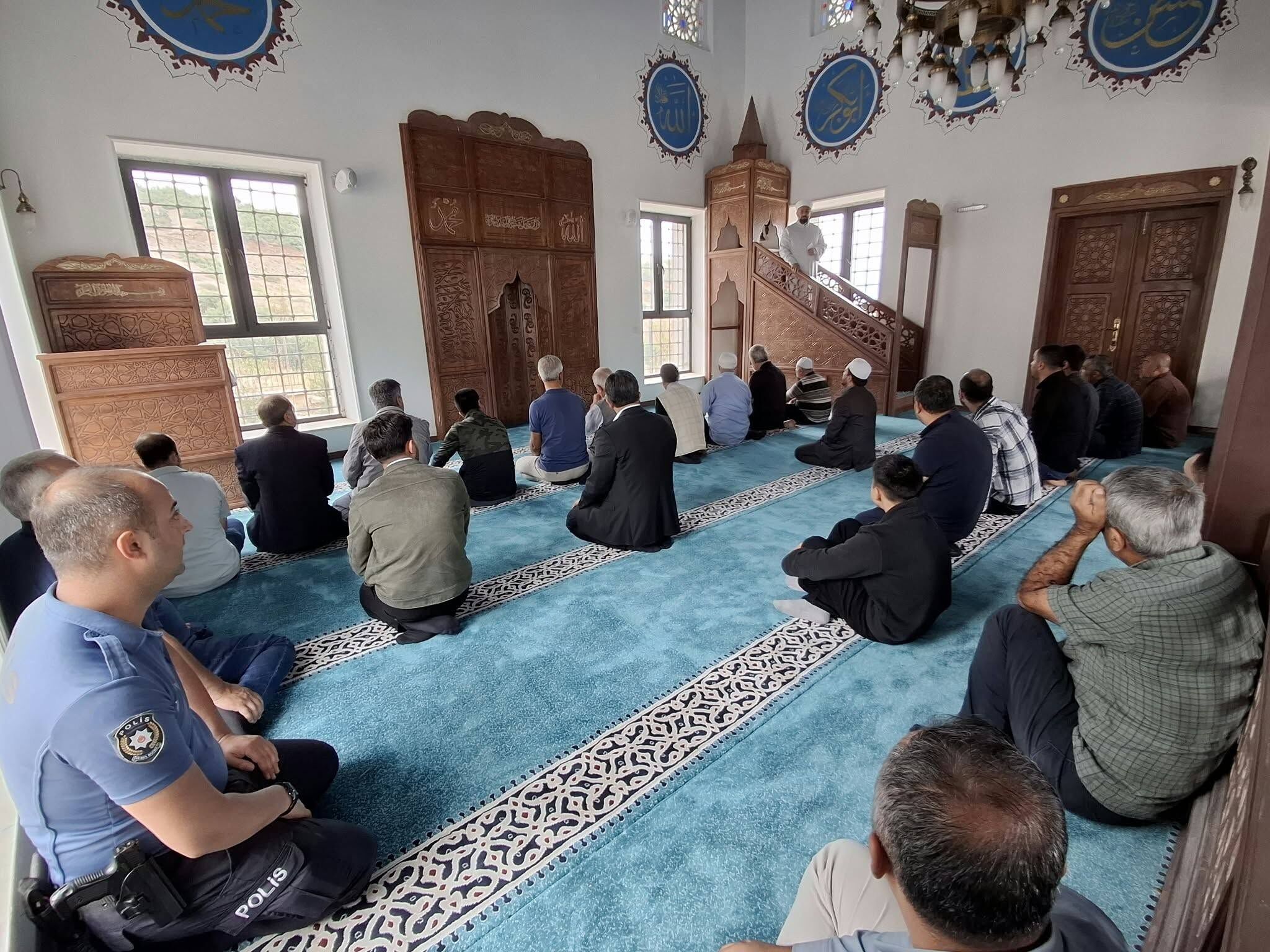 Osmaniye Bahçe’de Yeni Camide İlk Cuma Heyecanı (4)