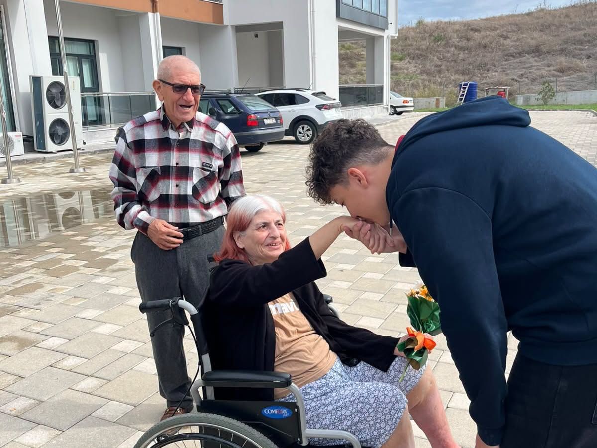 Osmaniye Kadirli’de Lise Öğrencilerinden Huzurevi Ziyareti4