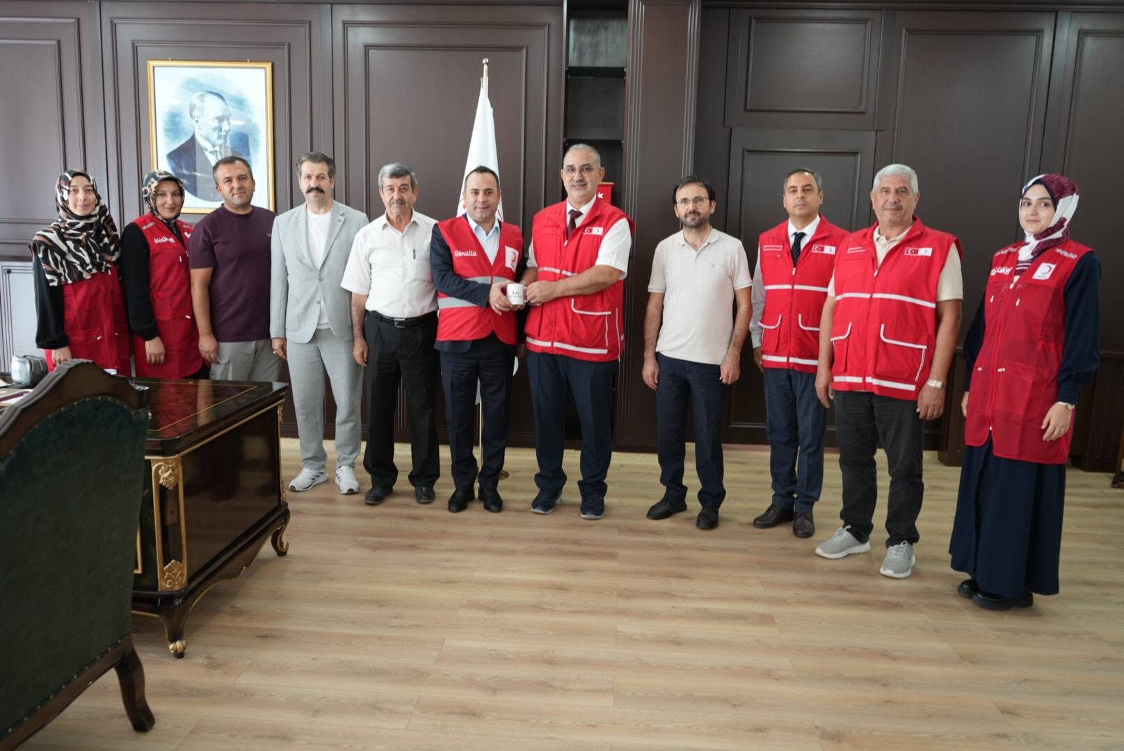 Osmaniye Kızılay Yönetimi Bahçe Kaymakamı Çelik’le Buluştu1
