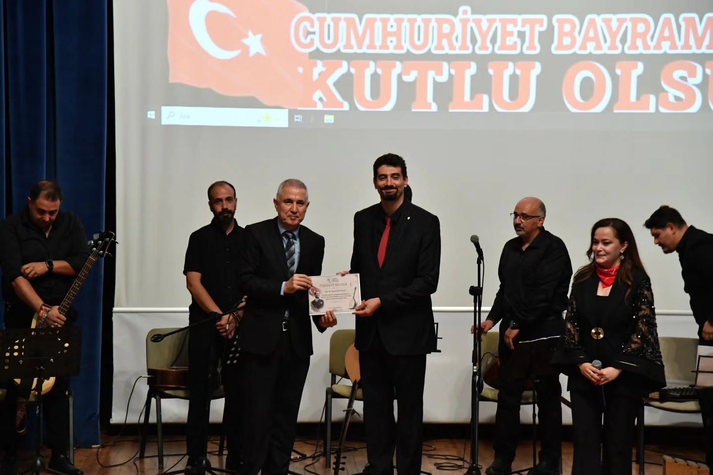 Osmaniye Okü'de Cumhuriyet Coşkusu Türkülerle Yaşandı3