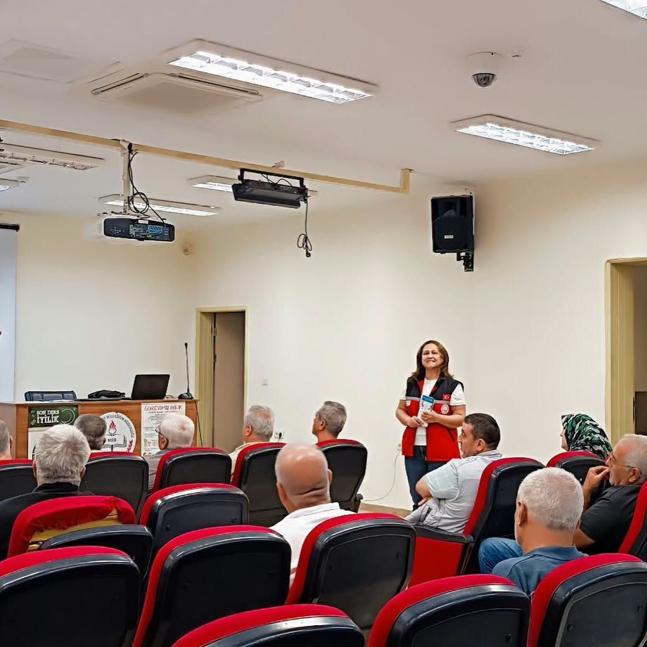 Osmaniye Toprakkale'de Servisçilere Sosyal Hizmet Eğitimi3