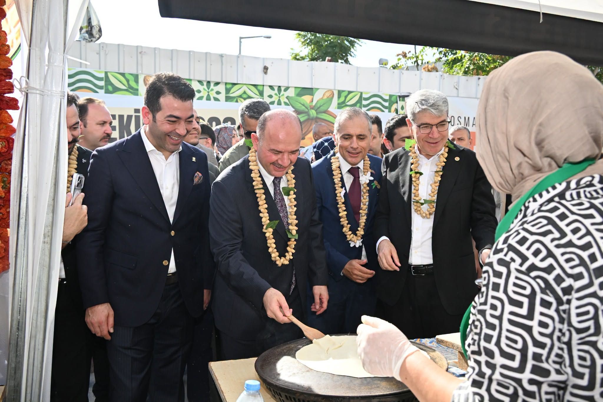 Osmaniye Valisi Serdengeçti Fıstıkfest'te Halkla Buluştu5
