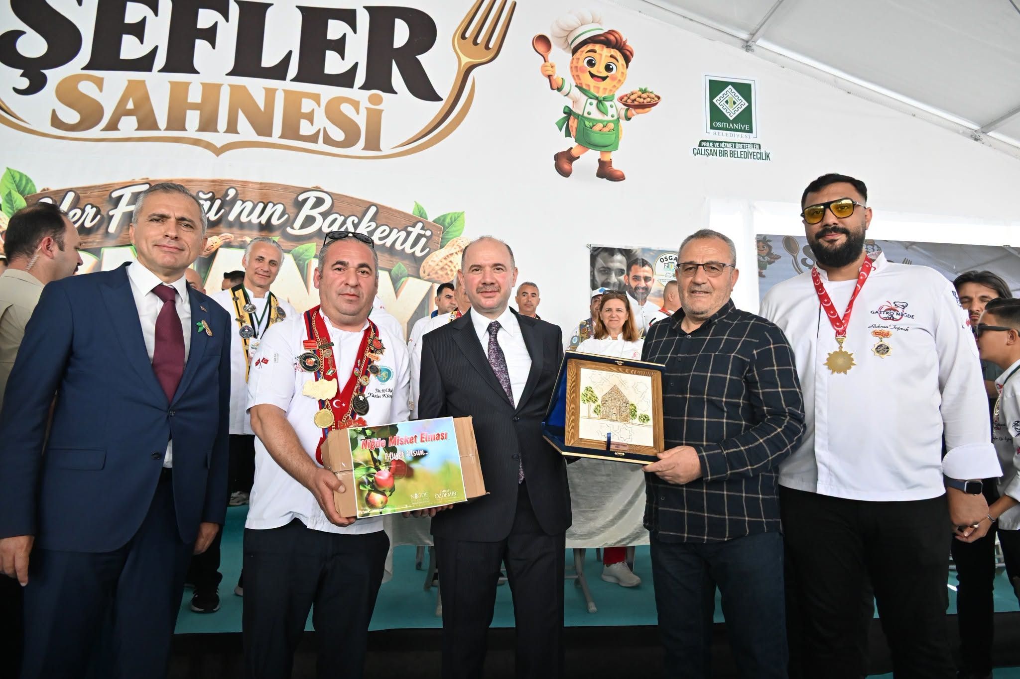 Osmaniye Valisi Serdengeçti Fıstıkfest'te Halkla Buluştu7