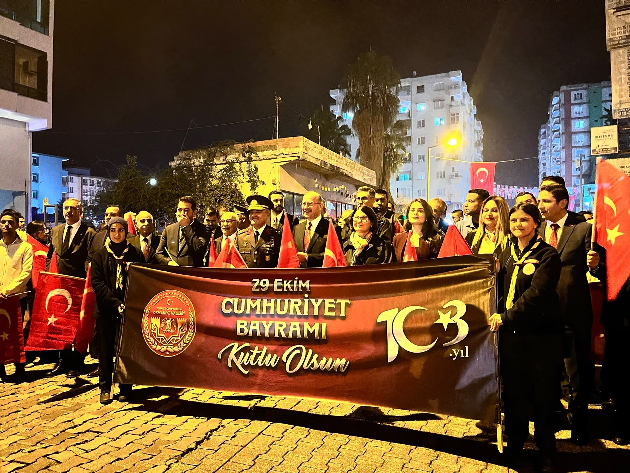 Osmaniye’de 29 Ekim Coşkusu Protokol Ve Vatandaşlar Yürüdü (2)