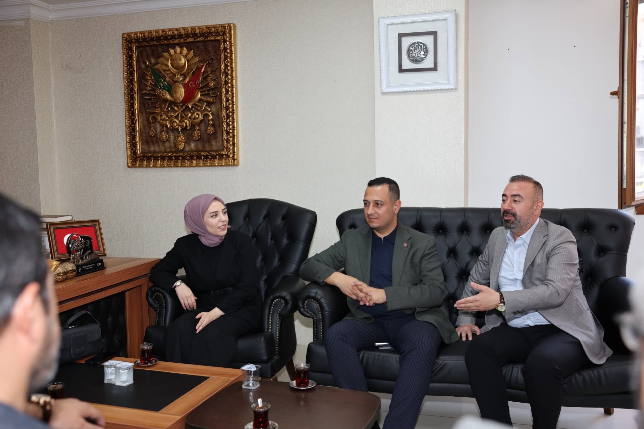Osmaniye'de Ak Parti Gençliğinden Doğan'a Ziyaret2