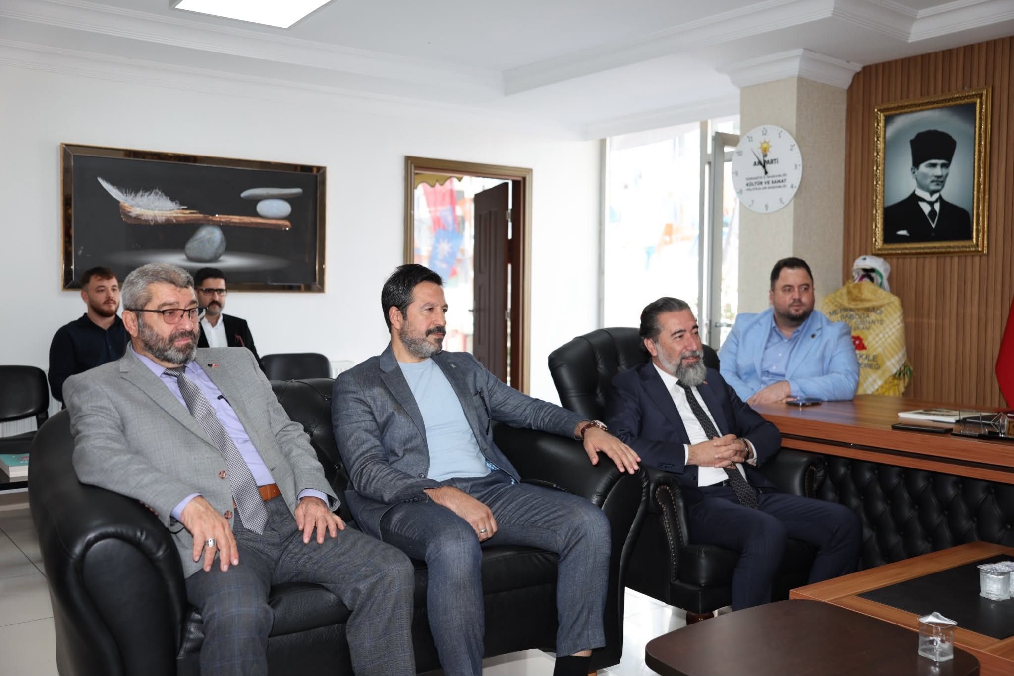 Osmaniye'de Ak Parti Gençliğinden Doğan'a Ziyaret3