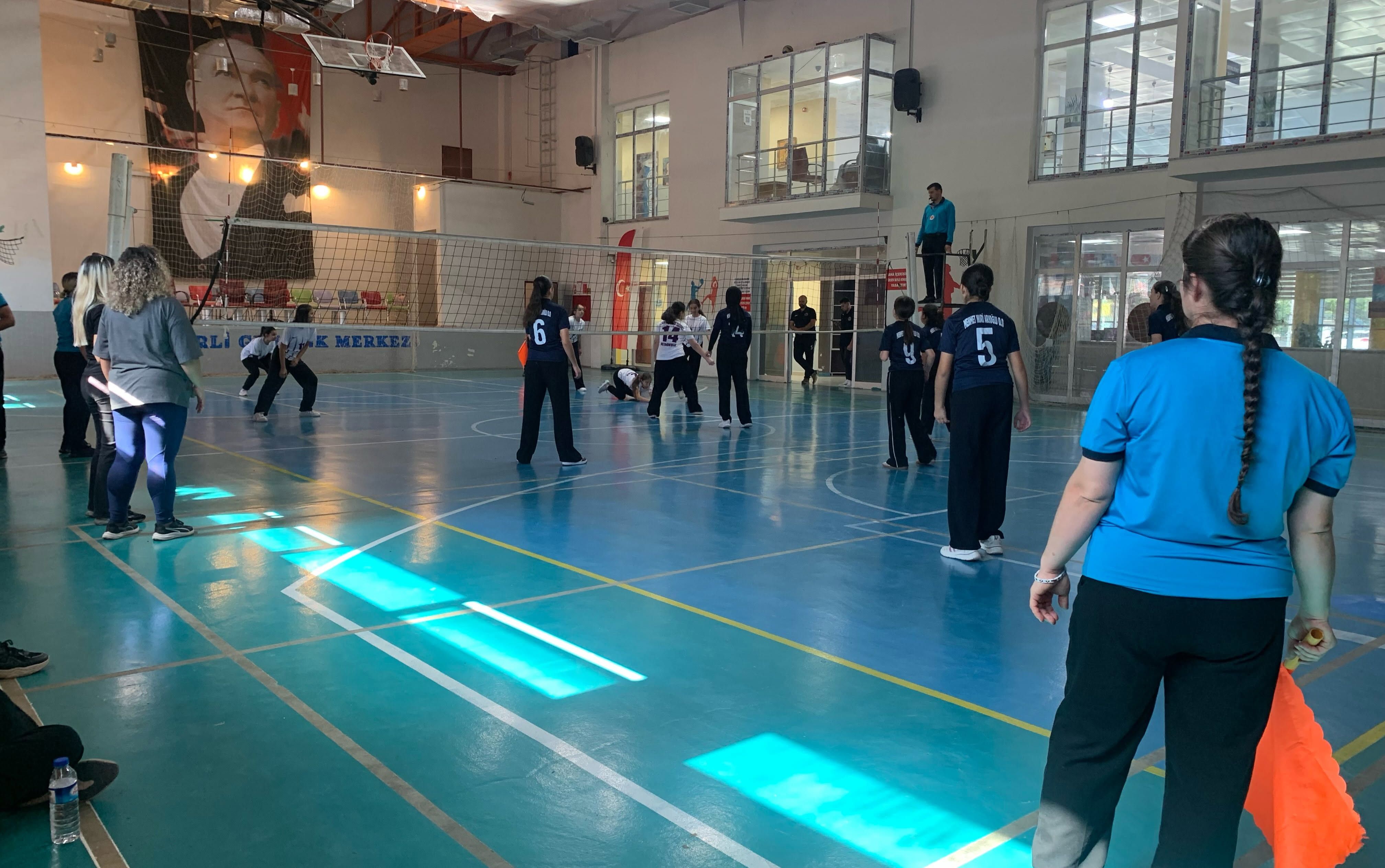 Osmaniye’de Cumhuriyet Voleybol Turnuvası Başladı2