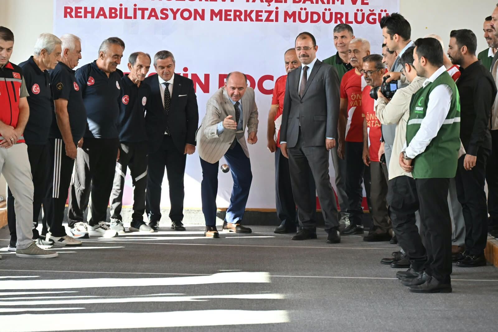Osmaniye’de Dünya Yaşlılar Günü Bocce Maçıyla Kutlandı (1)