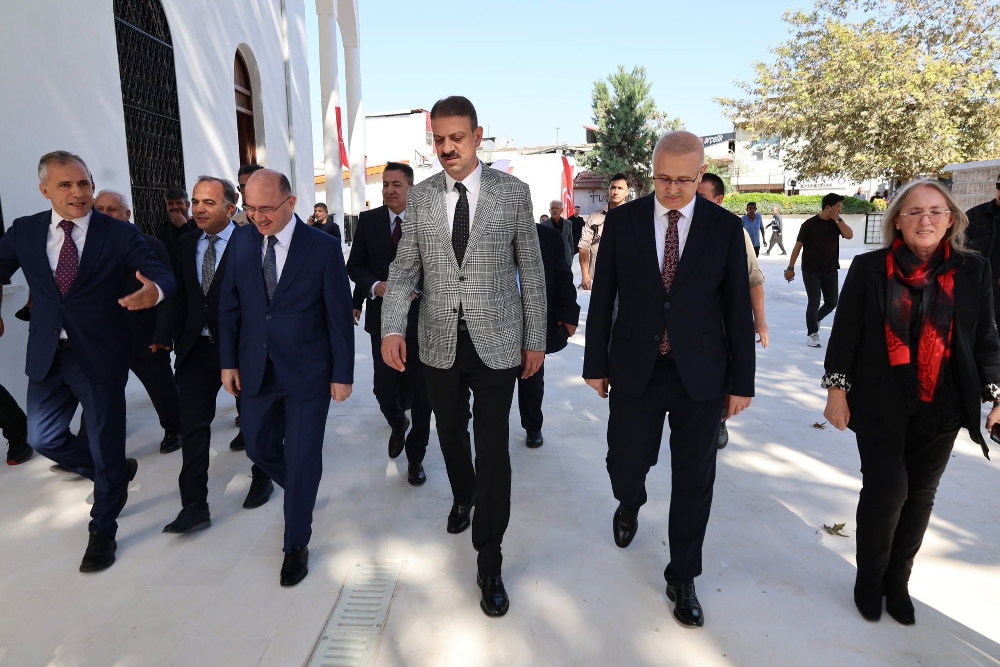 Osmaniye'de Envarülhamit Camii Yeniden İbadete Açıldı (4)