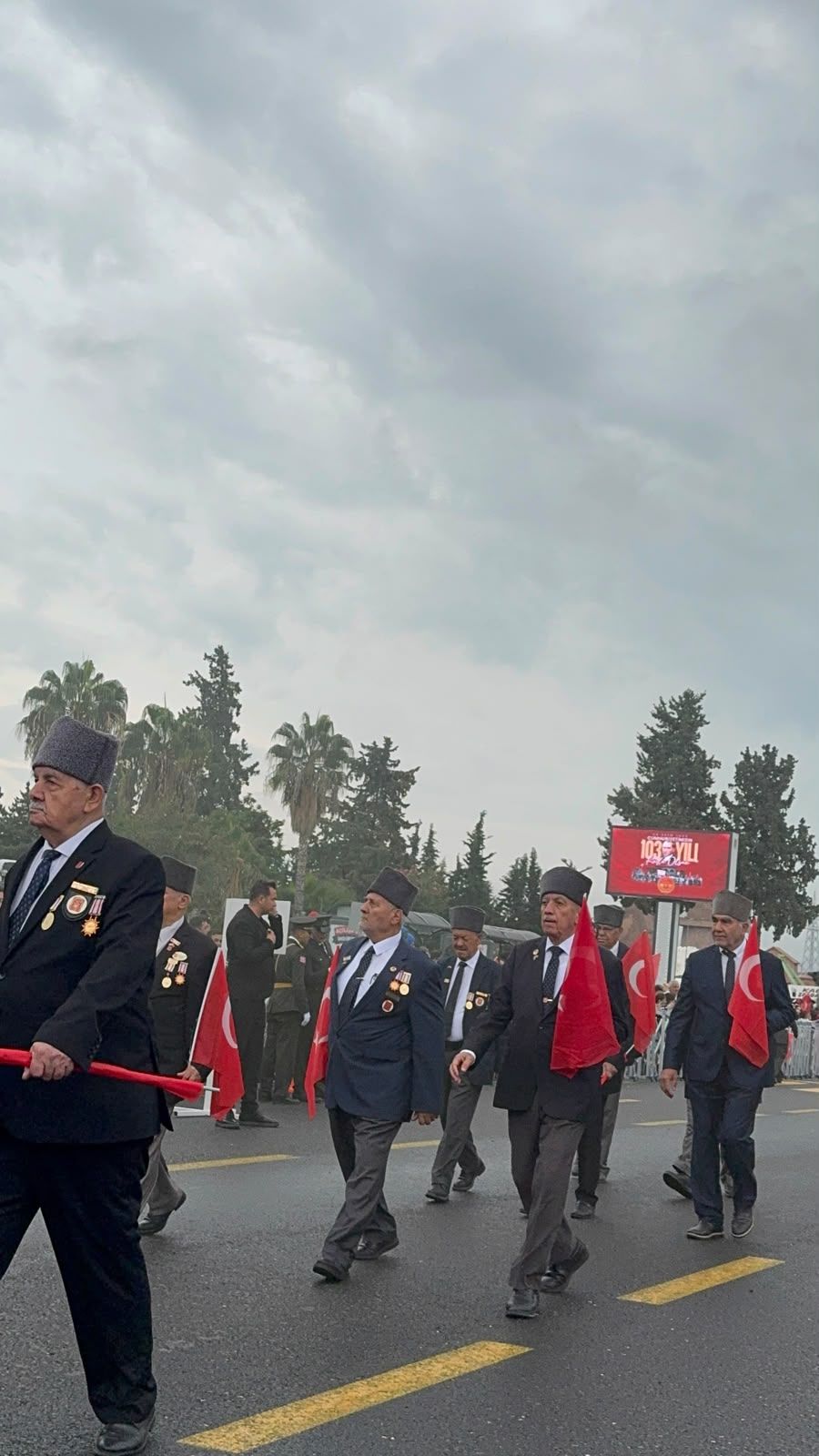 Osmaniye’de Gazilerden Anlamlı Cumhuriyet Yürüyüşü (2)