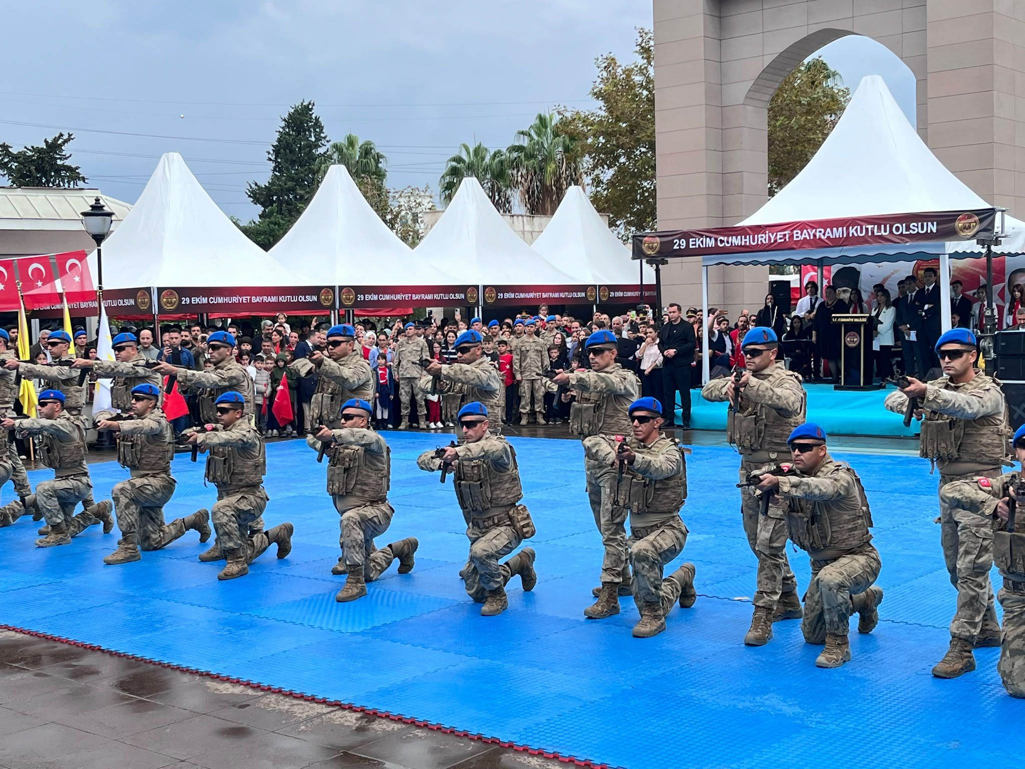 Osmaniye’de Jandarma Özel Harekât Gösterisi Nefes Kesti (3)