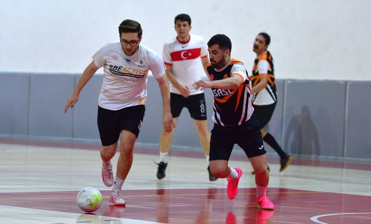 Osmaniye'de Kamu Spor Oyunları Futsal Turnuvası sona erdi