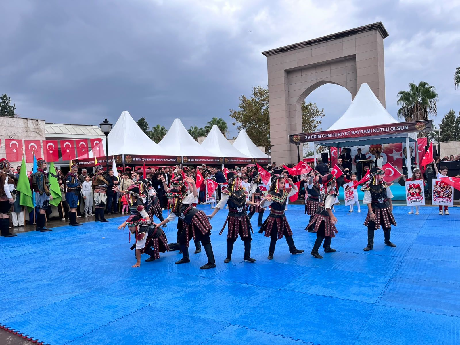 Osmaniye’de Kartal Dansı Cumhuriyet Coşkusuna Damga Vurdu (7)