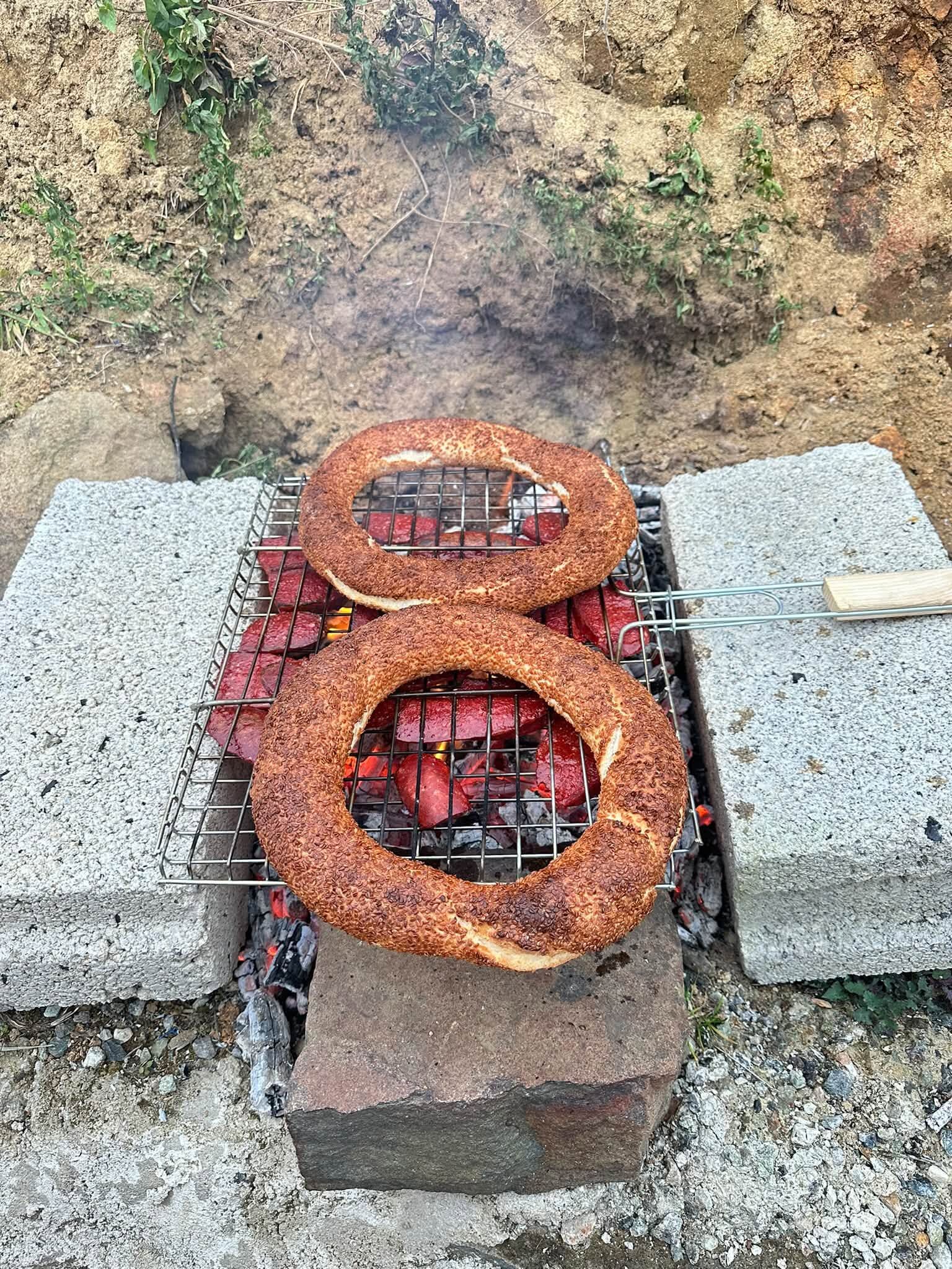 Osmaniye’de Mangalda Simit Ve Sucuk Lezzeti Şaşırttı2