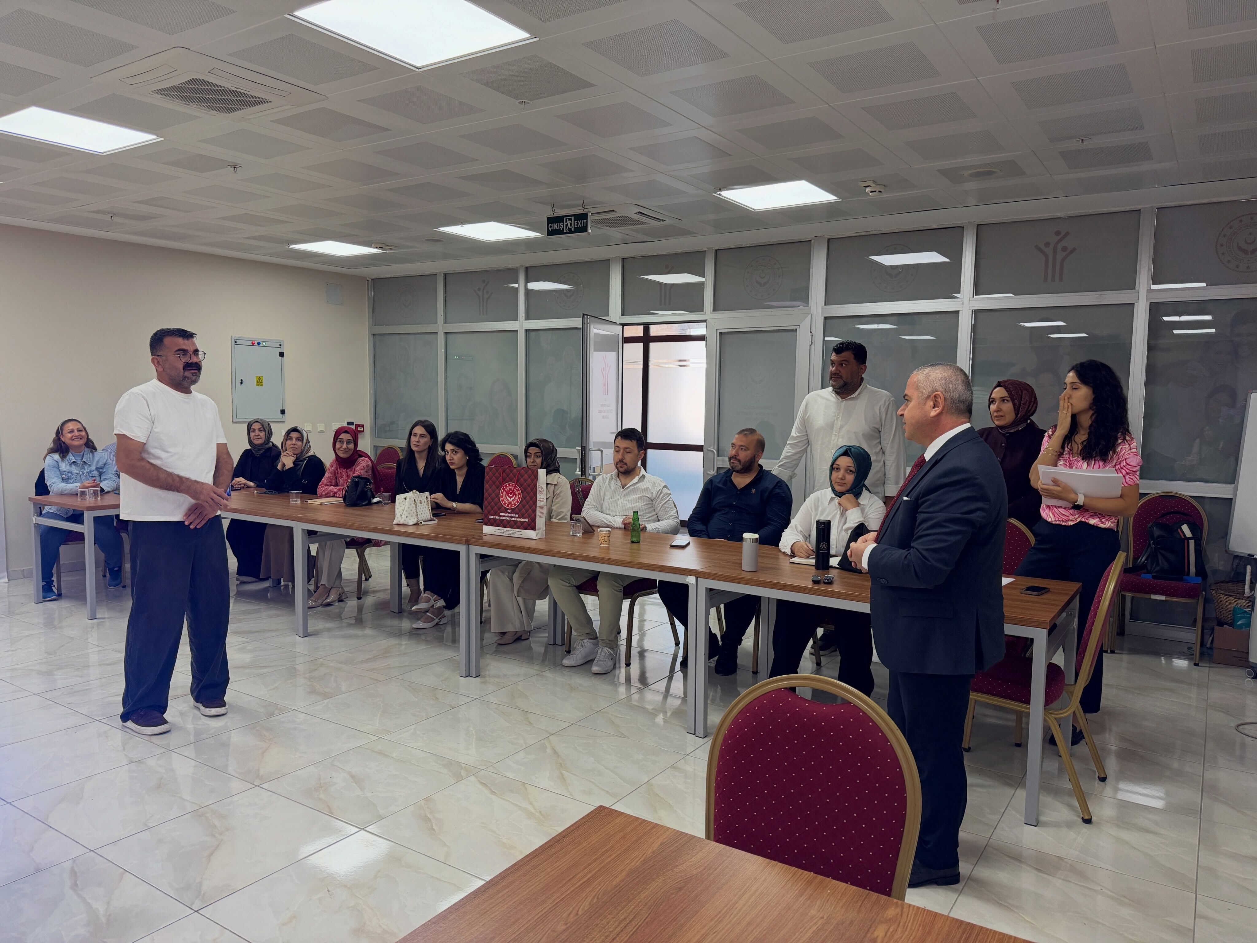 Osmaniye’de Meslek Elemanlarına Çocuk Koruma Eğitimi3