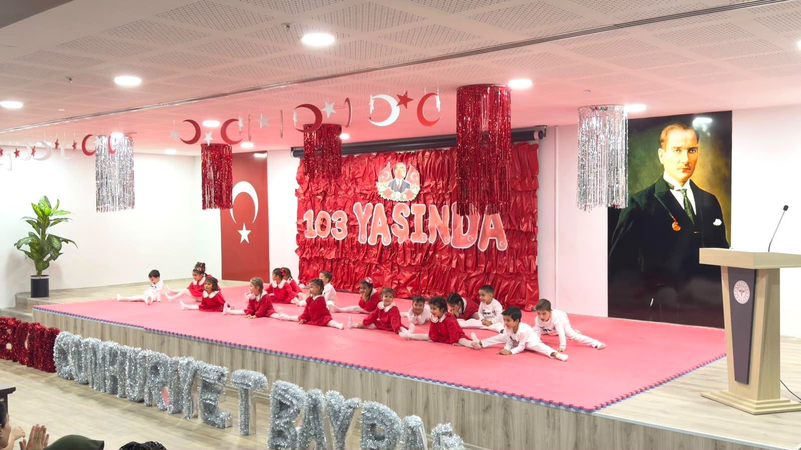 Osmaniye'de Miniklerden Cumhuriyet Bayramı Gösterisi8
