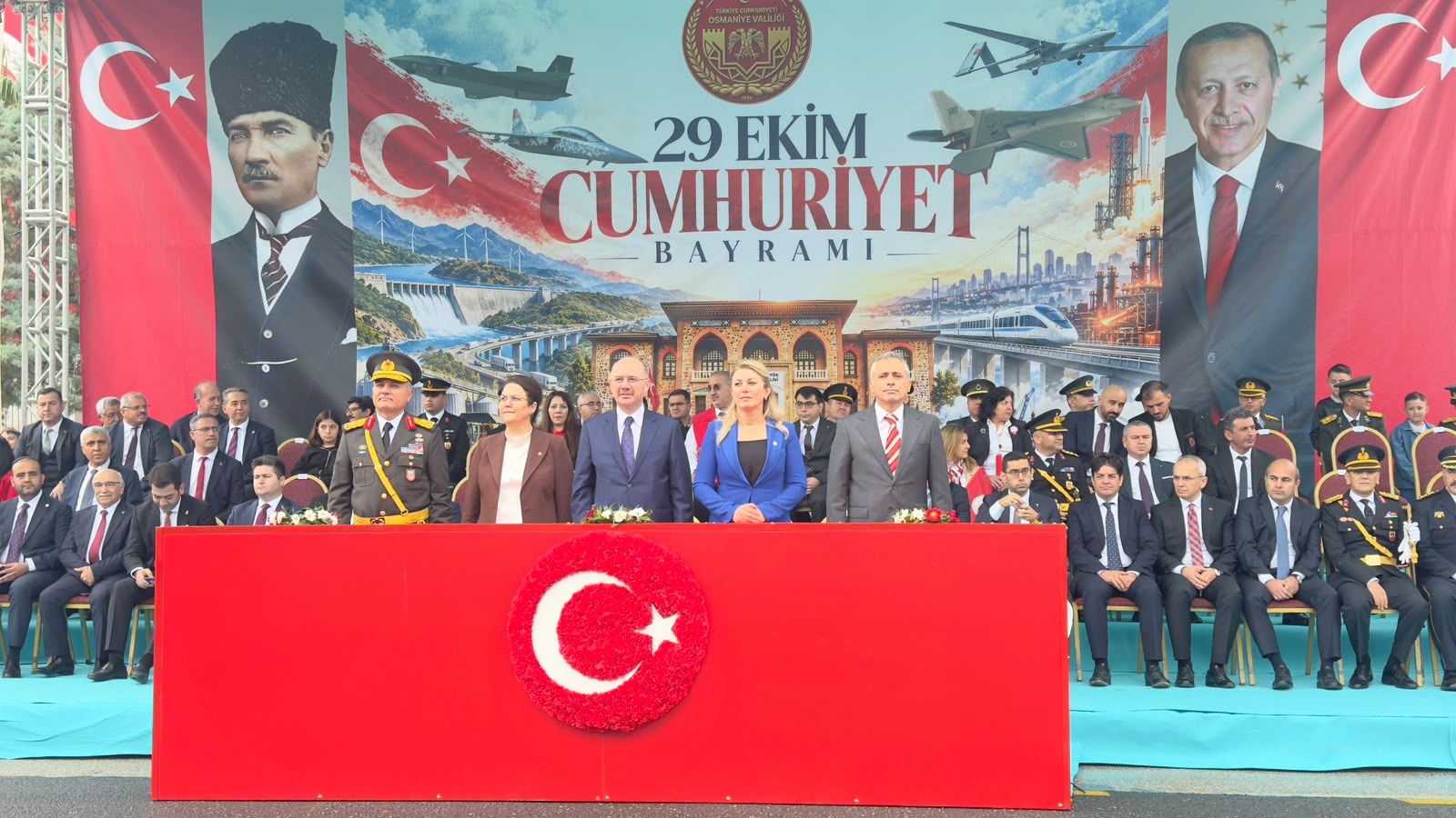 Osmaniye’de Öğrencilerden Bayraklı Cumhuriyet Geçidi (4)