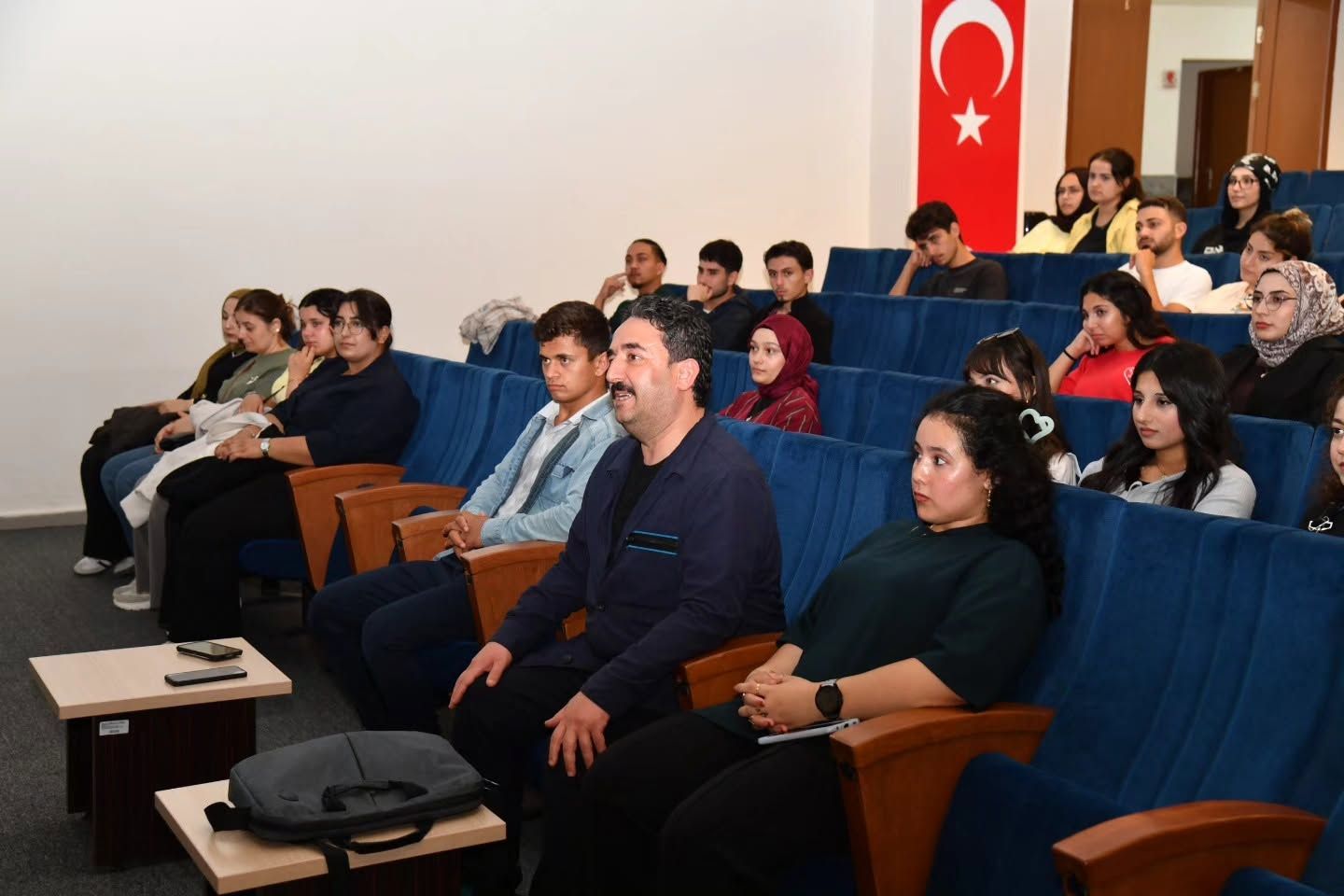Osmaniye’de Okü Öğrencileri Kütüphaneleri İnceledi2